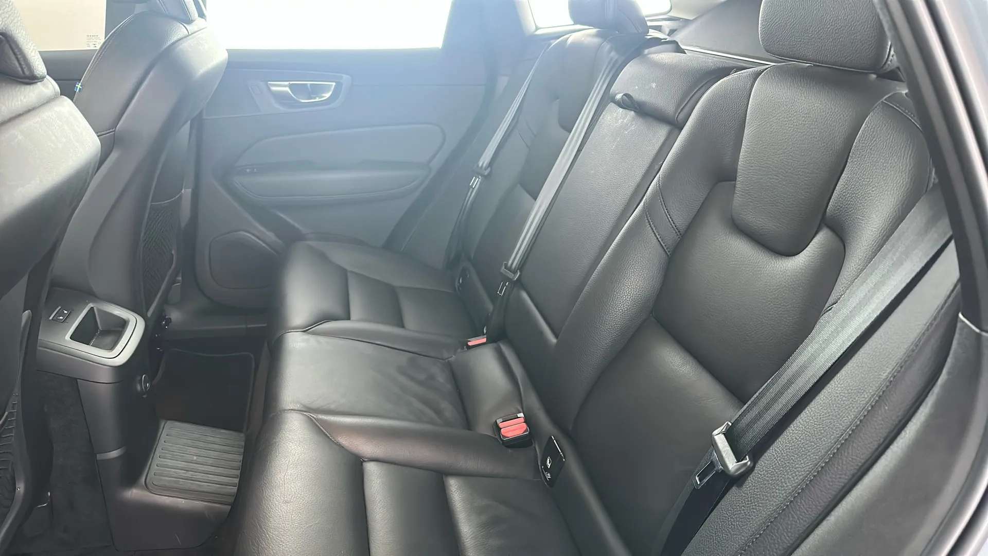 2023 VOLVO XC60 2023 VOLVO XC60