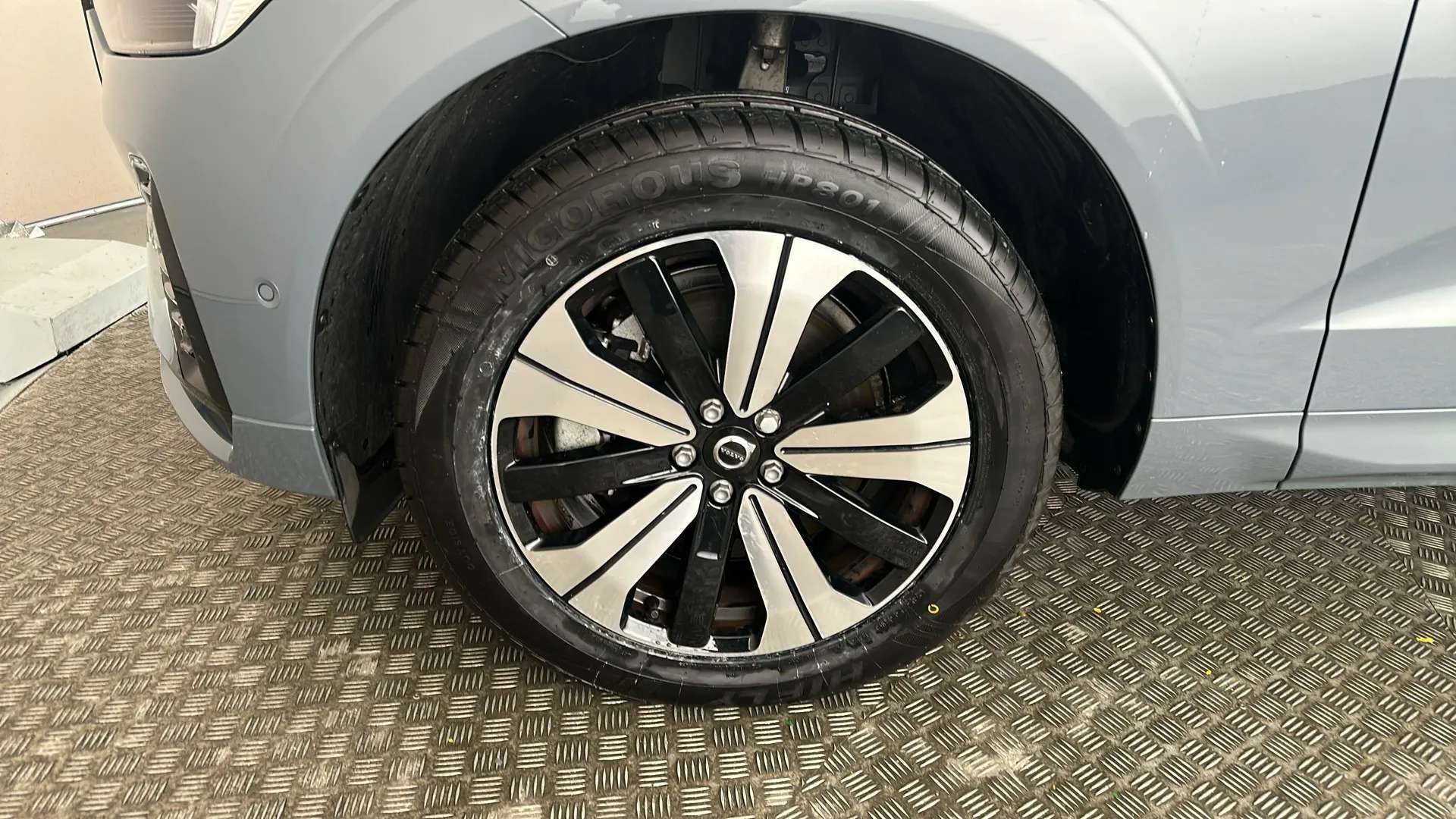 2023 VOLVO XC60 2023 VOLVO XC60