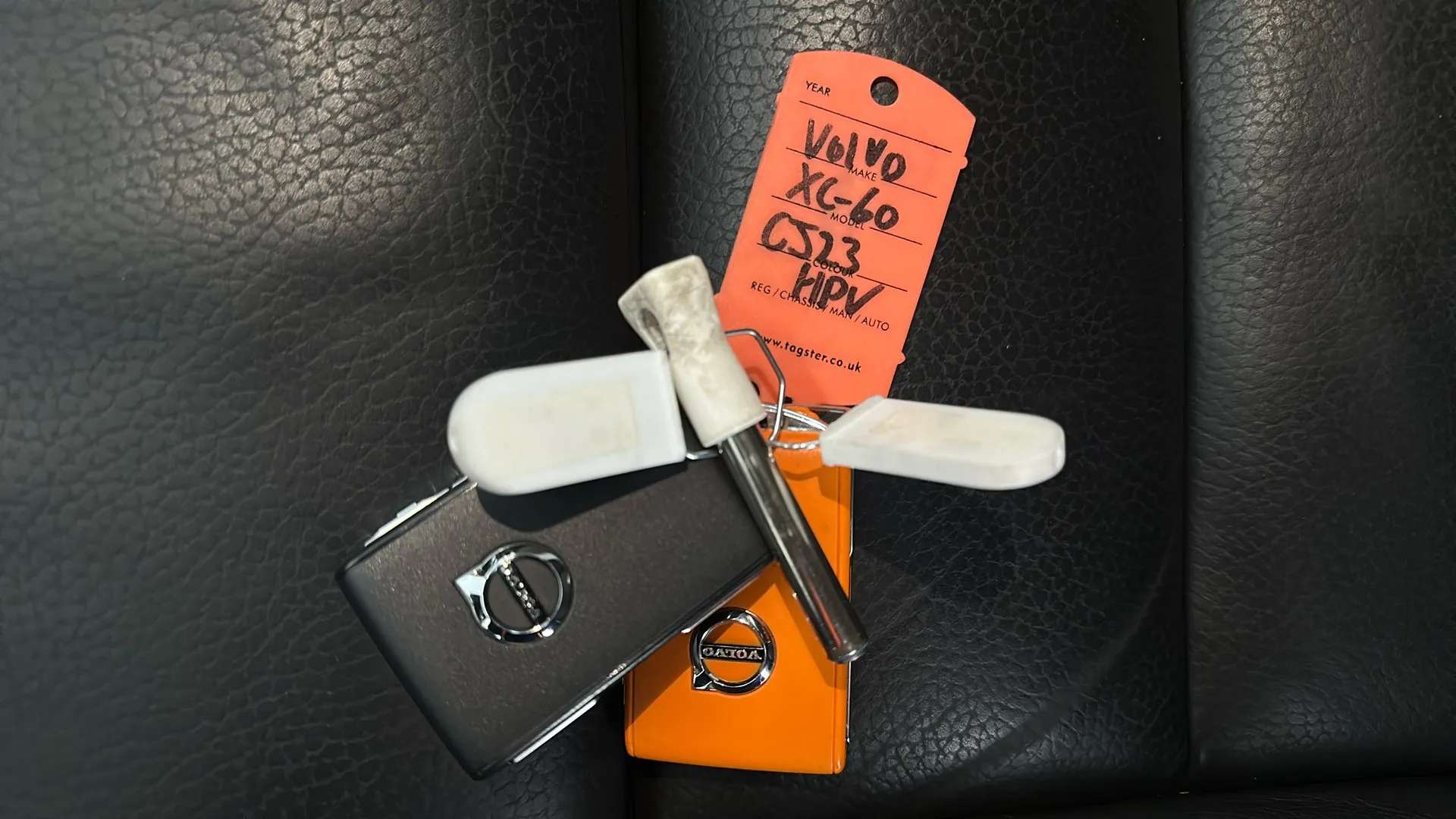 2023 VOLVO XC60 2023 VOLVO XC60