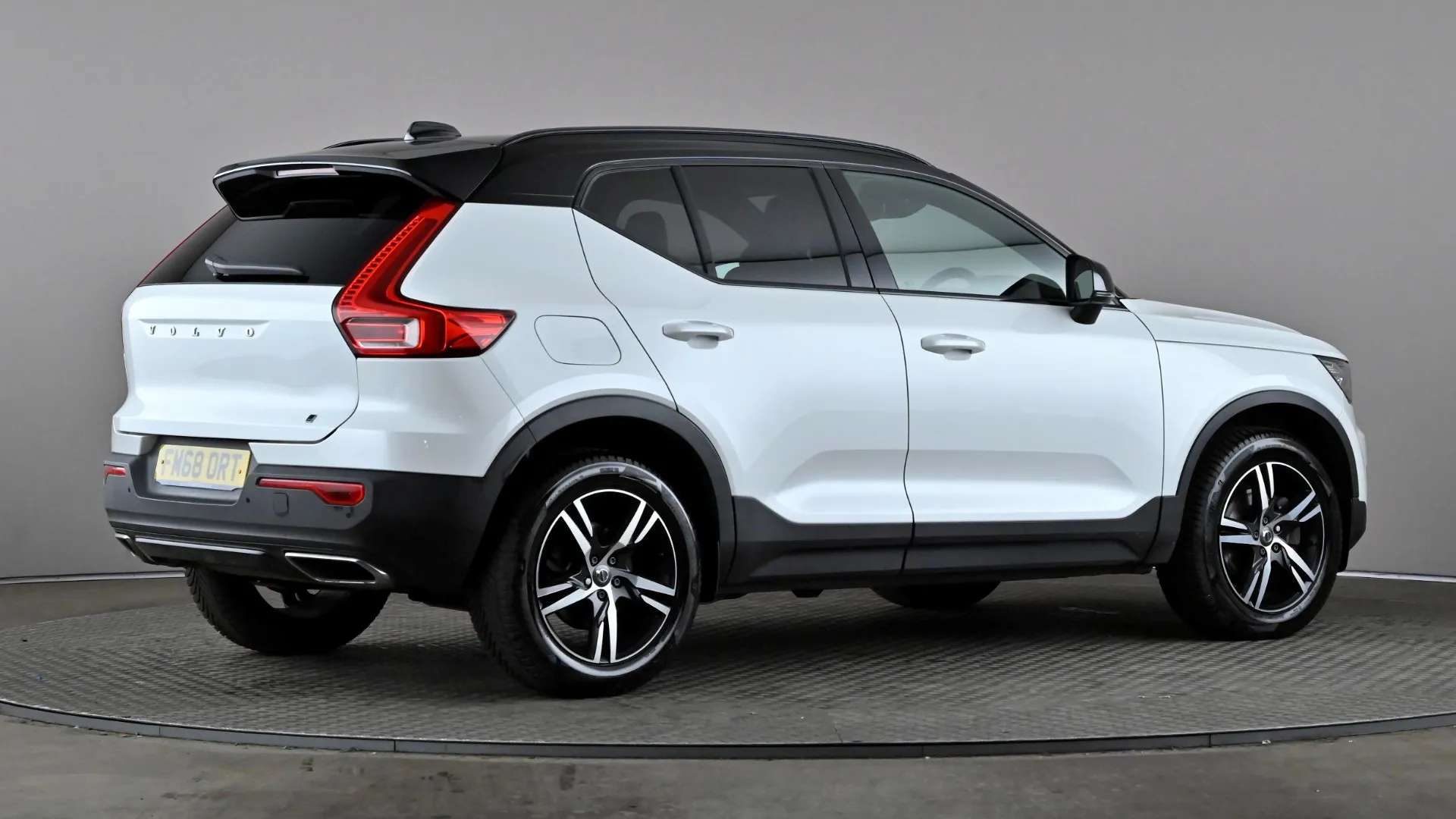 2018 VOLVO XC40 2018 VOLVO XC40