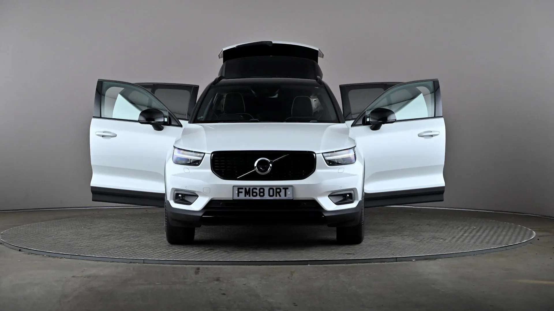 2018 VOLVO XC40 2018 VOLVO XC40
