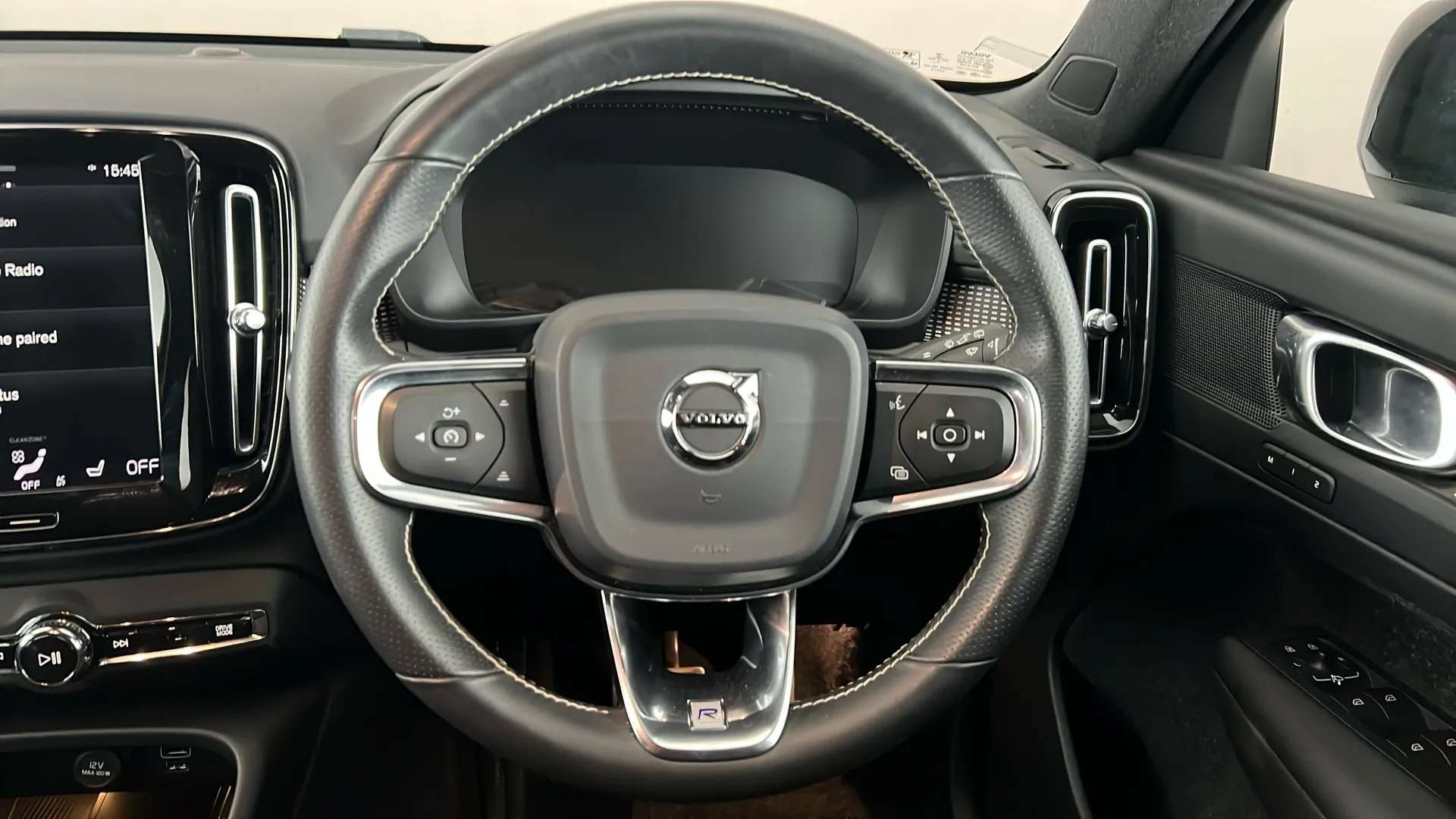 2018 VOLVO XC40 2018 VOLVO XC40