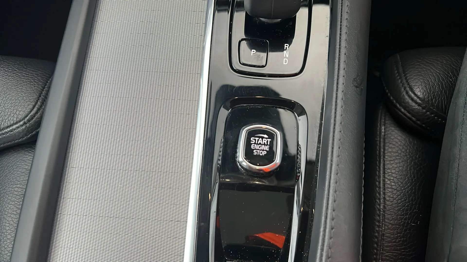 2023 VOLVO XC90 2023 VOLVO XC90