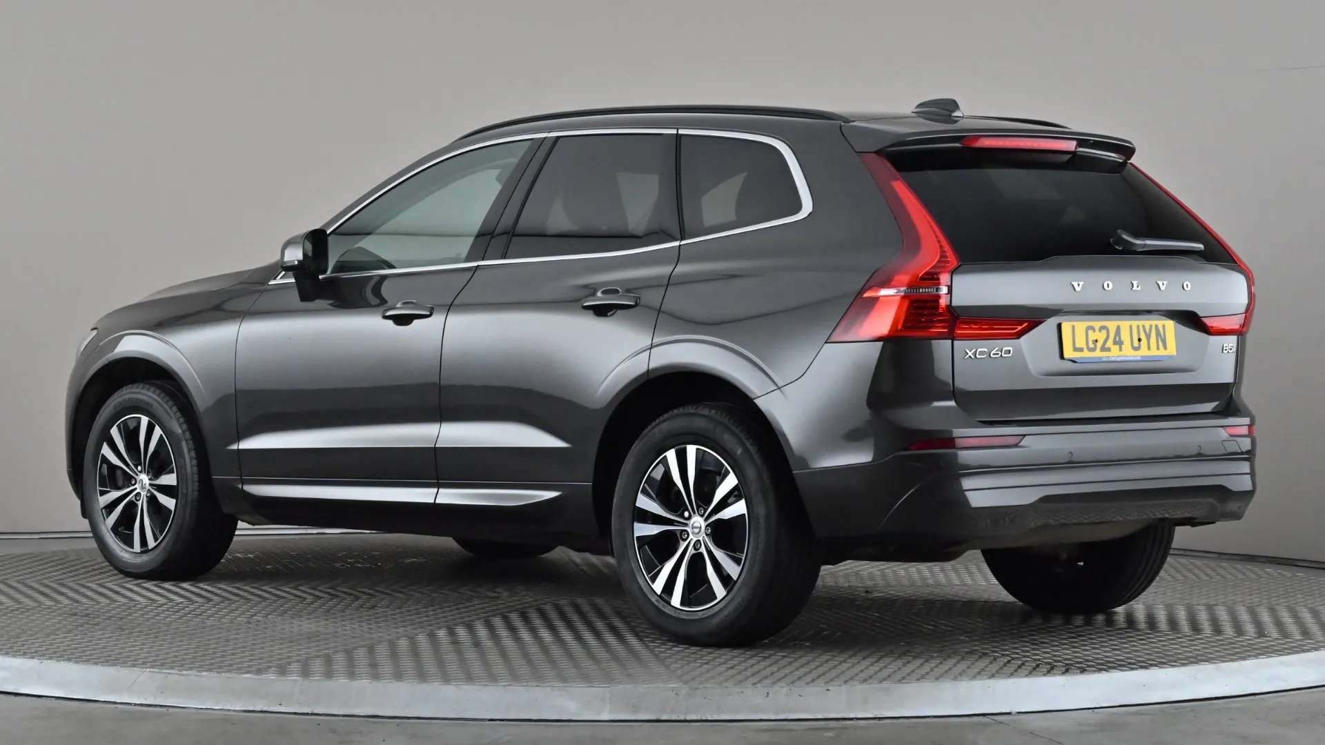 A 2024 VOLVO XC60 2.0 B5P Core AWD Geartronic A 2024 VOLVO XC60 2.0 B5P Core AWD Geartronic