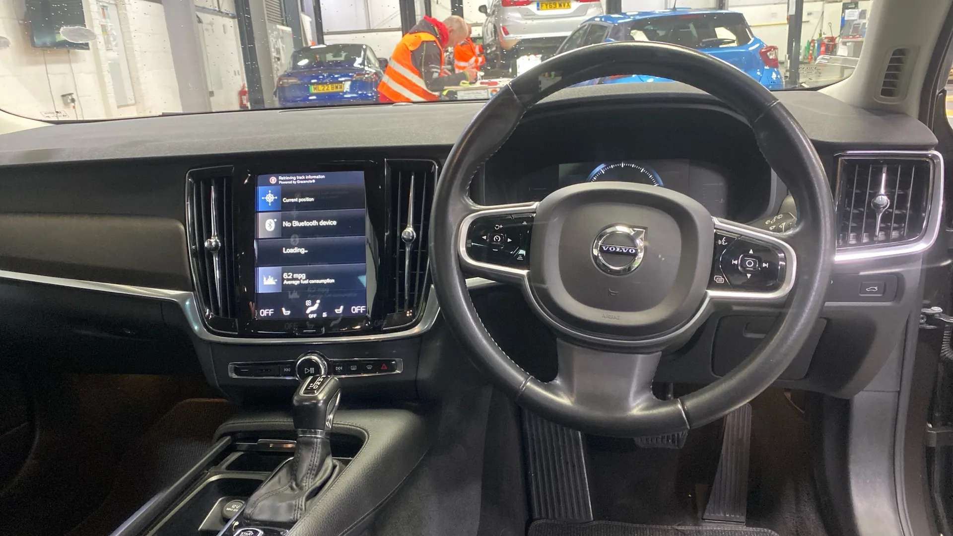 2018 VOLVO V90 2018 VOLVO V90