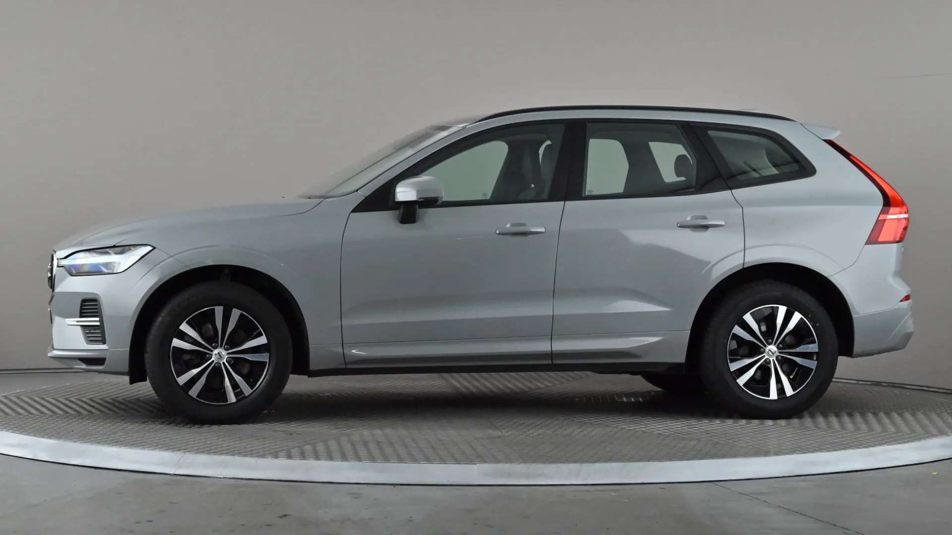 A 2024 VOLVO XC60 2.0 B5P Core AWD Geartronic A 2024 VOLVO XC60 2.0 B5P Core AWD Geartronic