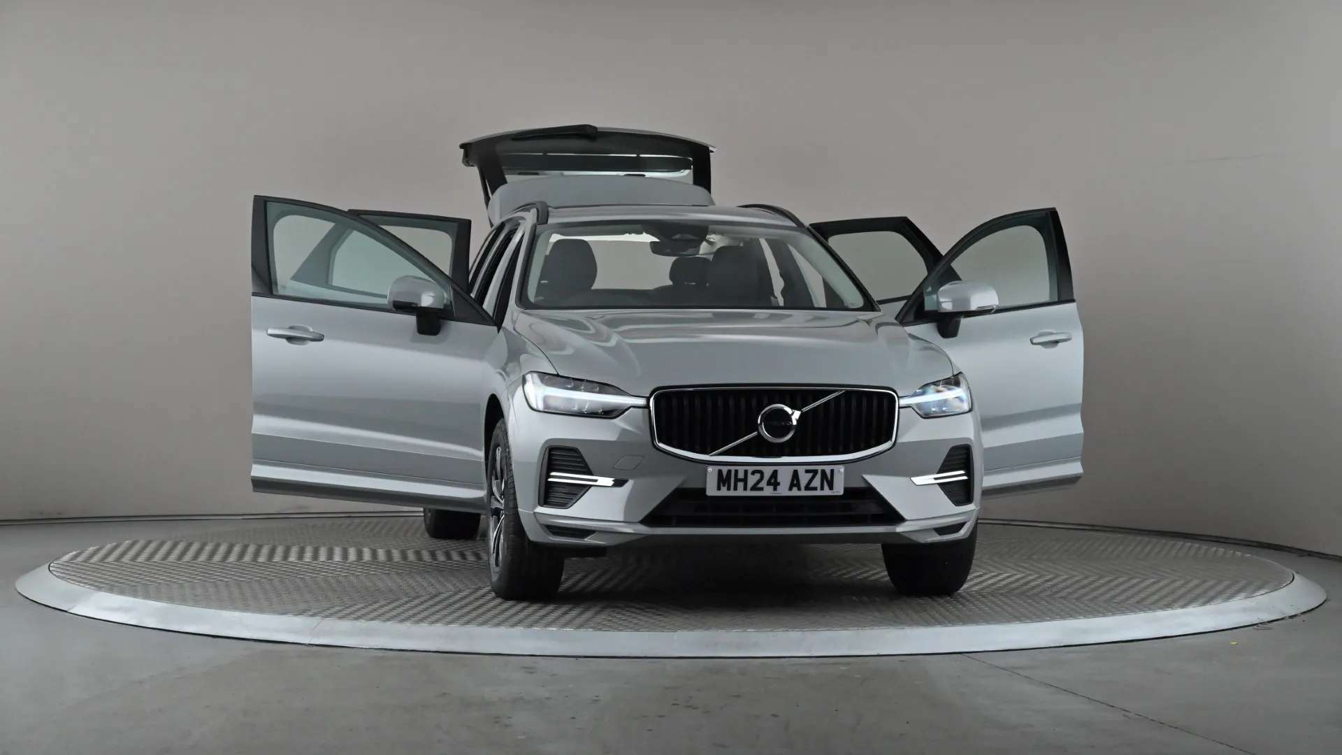 2024 VOLVO XC60 2024 VOLVO XC60