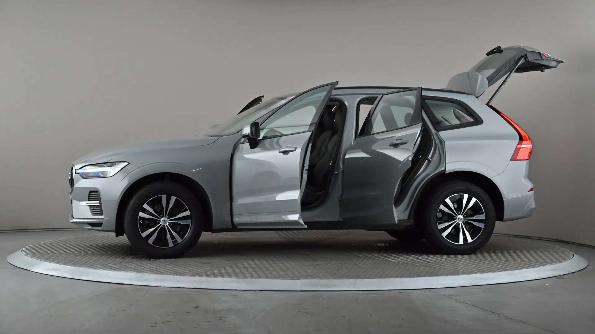 2024 VOLVO XC60 2024 VOLVO XC60