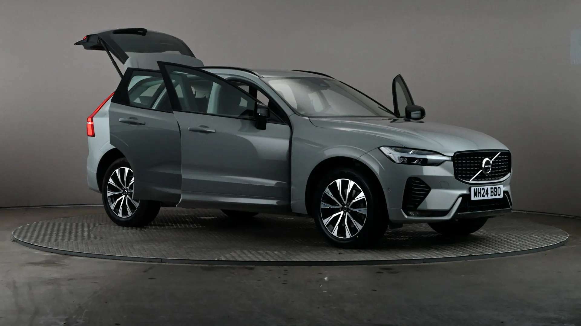 2024 VOLVO XC60 2024 VOLVO XC60