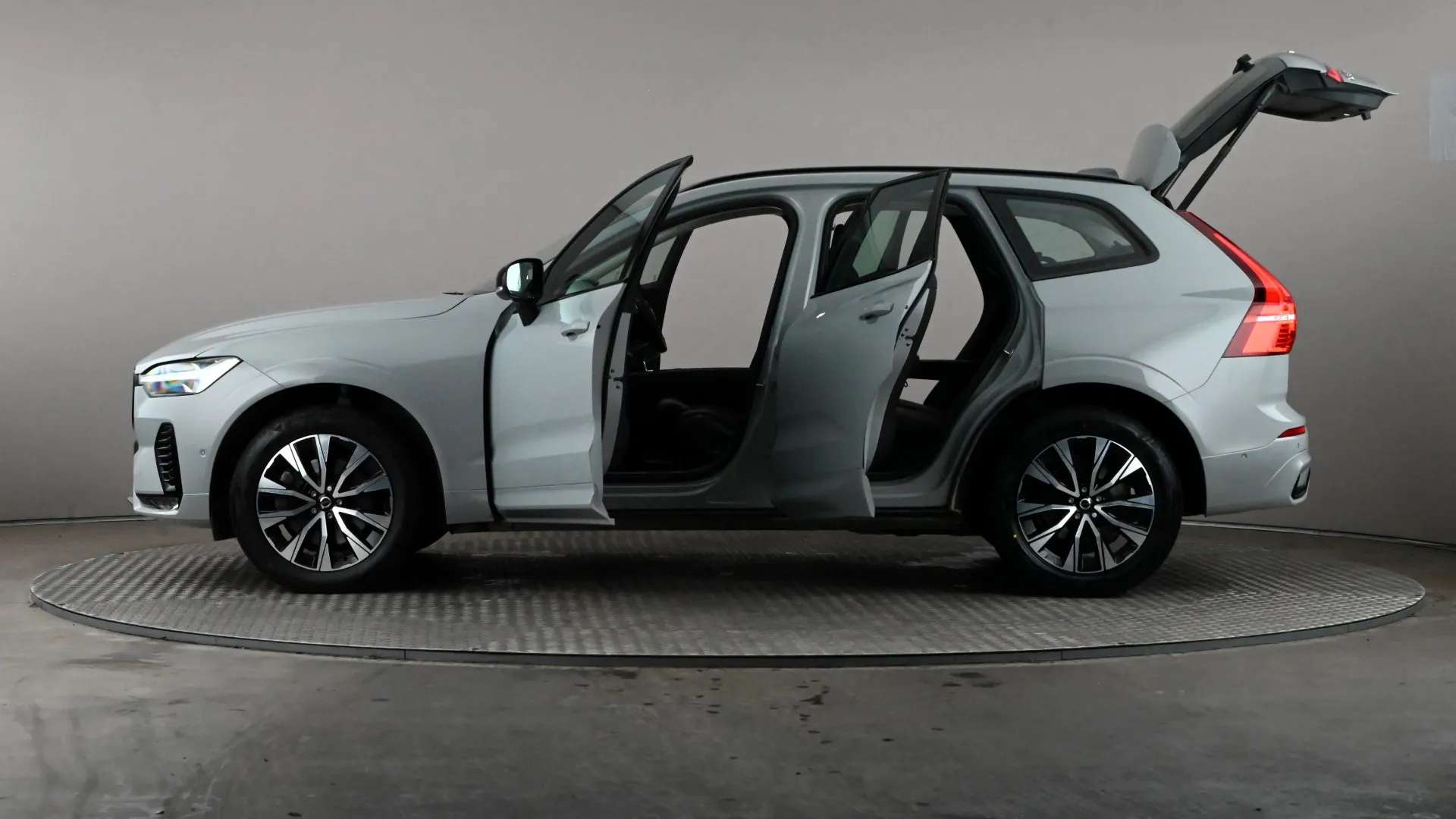 2024 VOLVO XC60 2024 VOLVO XC60