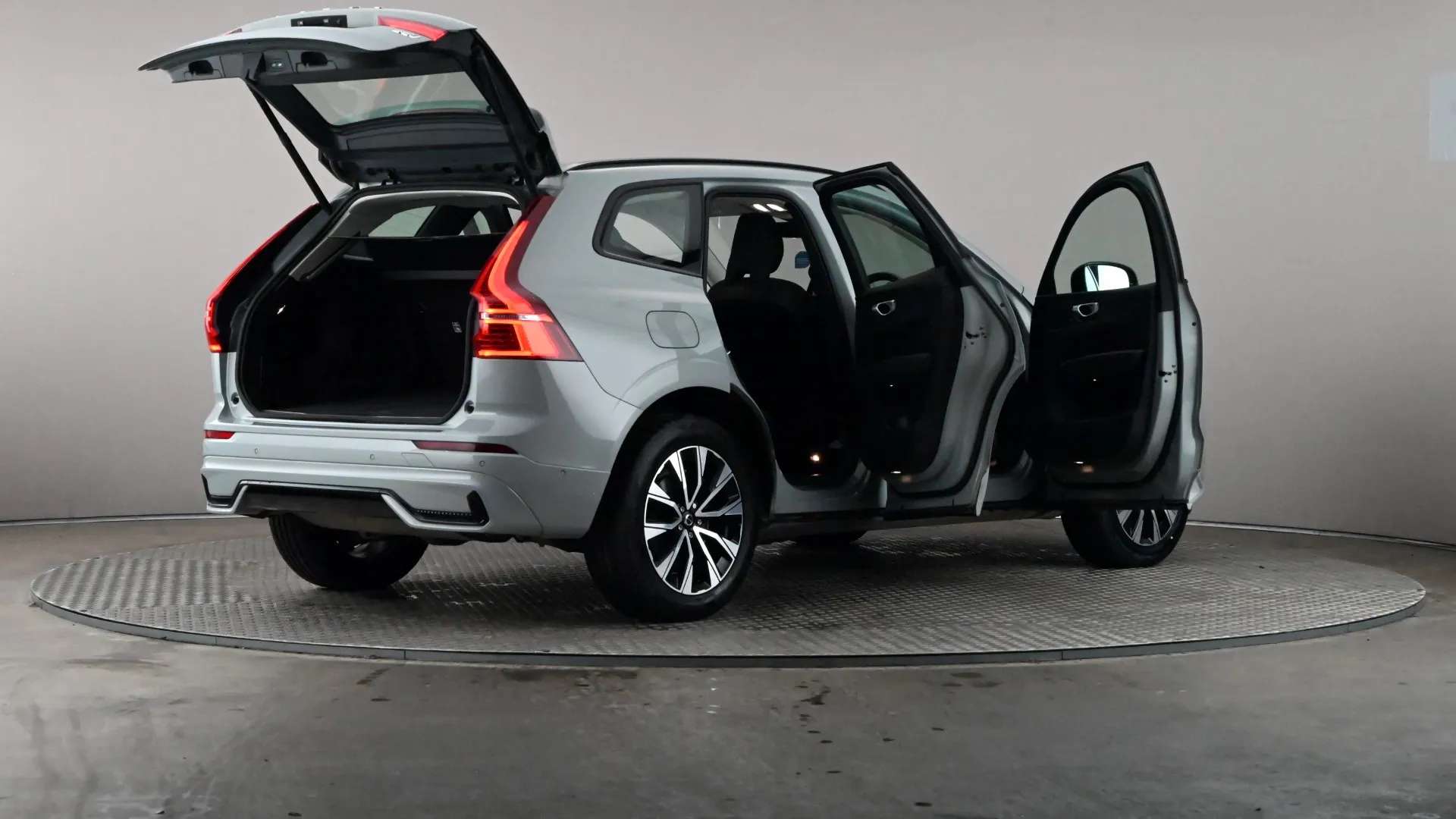 2024 VOLVO XC60 2024 VOLVO XC60