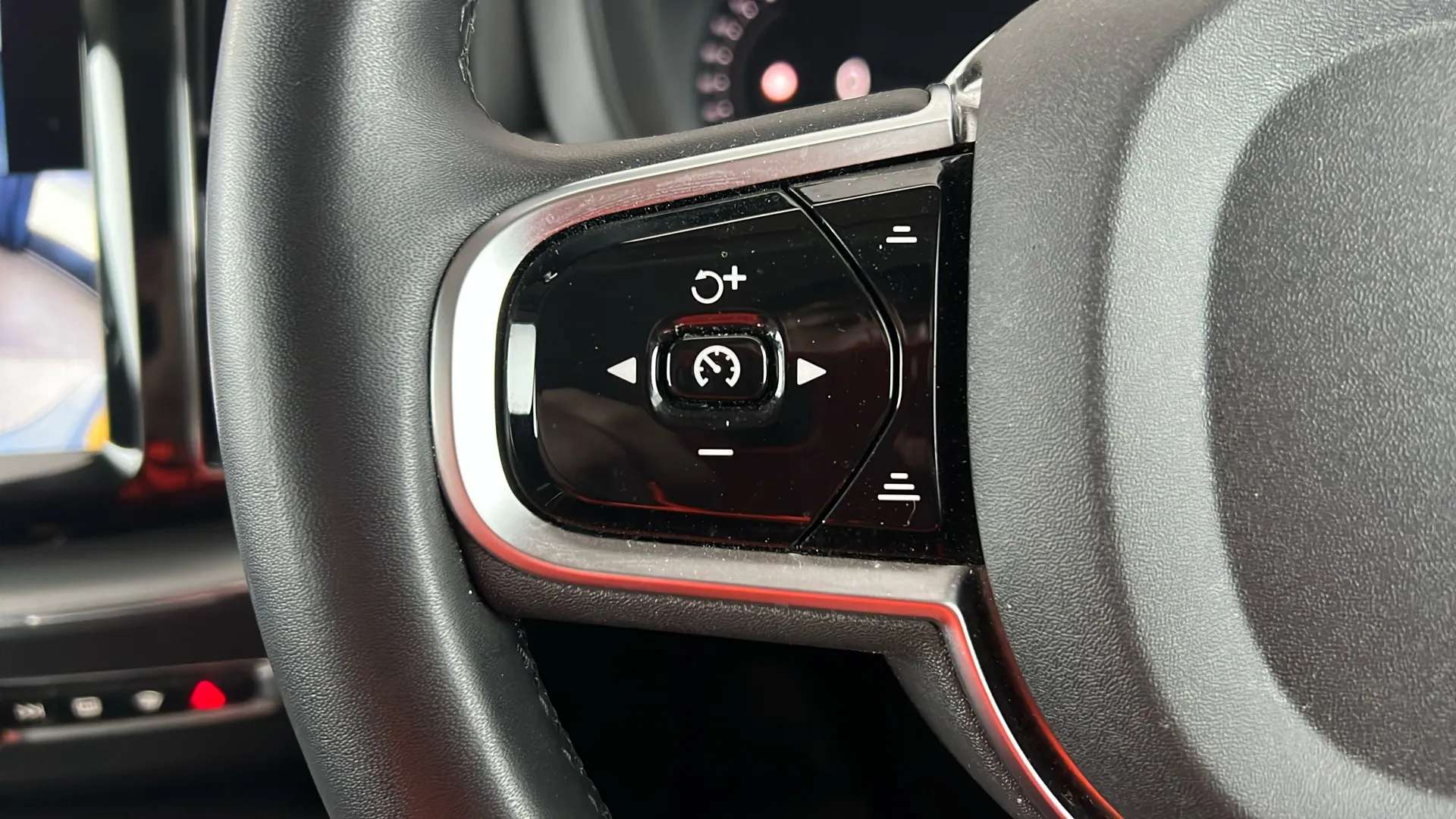 2024 VOLVO XC60 2024 VOLVO XC60