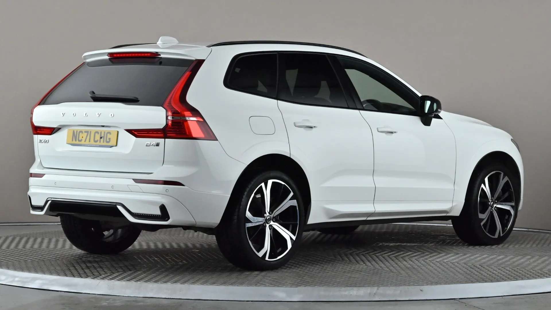 2022 VOLVO XC60 2022 VOLVO XC60
