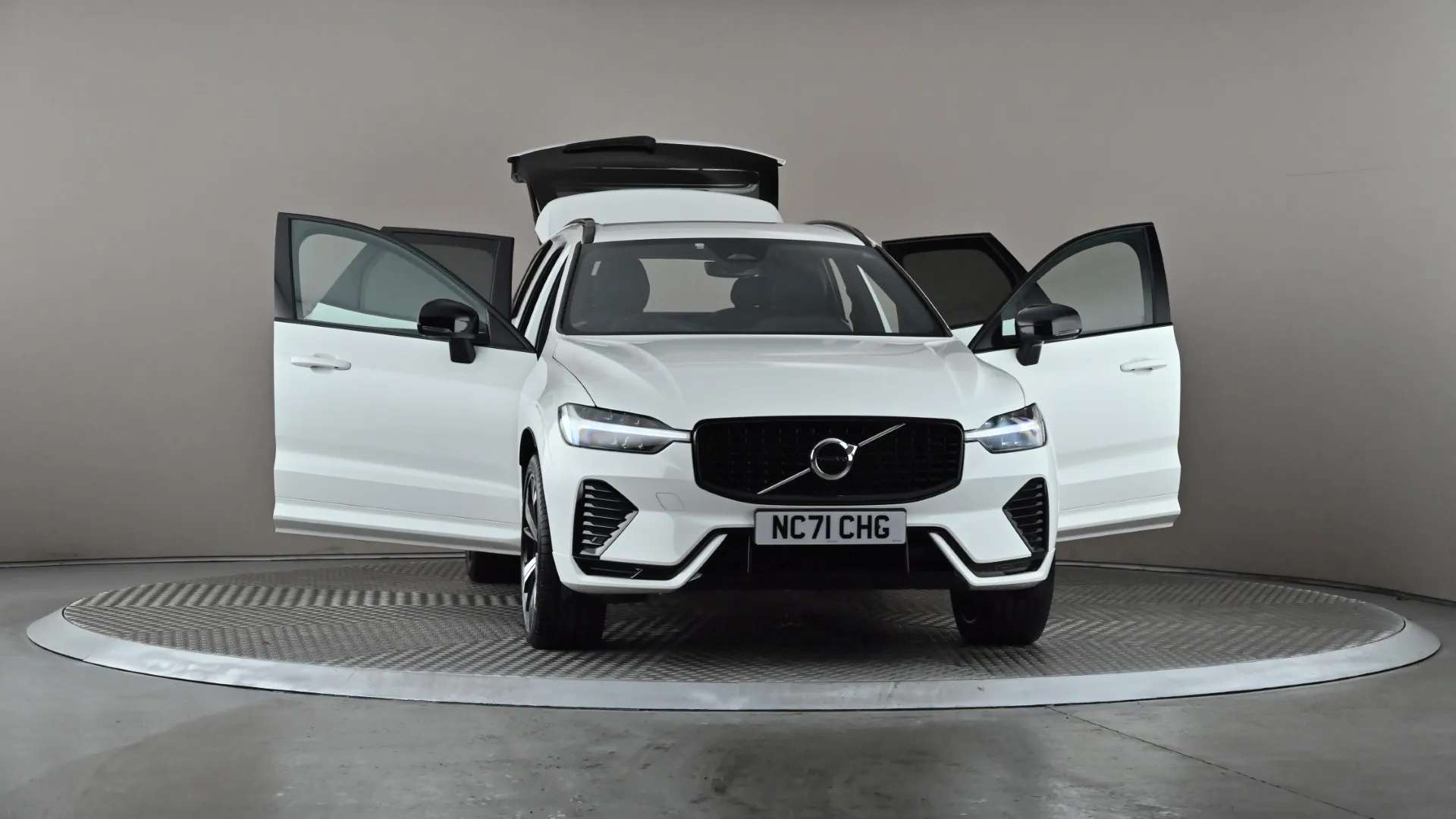 2022 VOLVO XC60 2022 VOLVO XC60