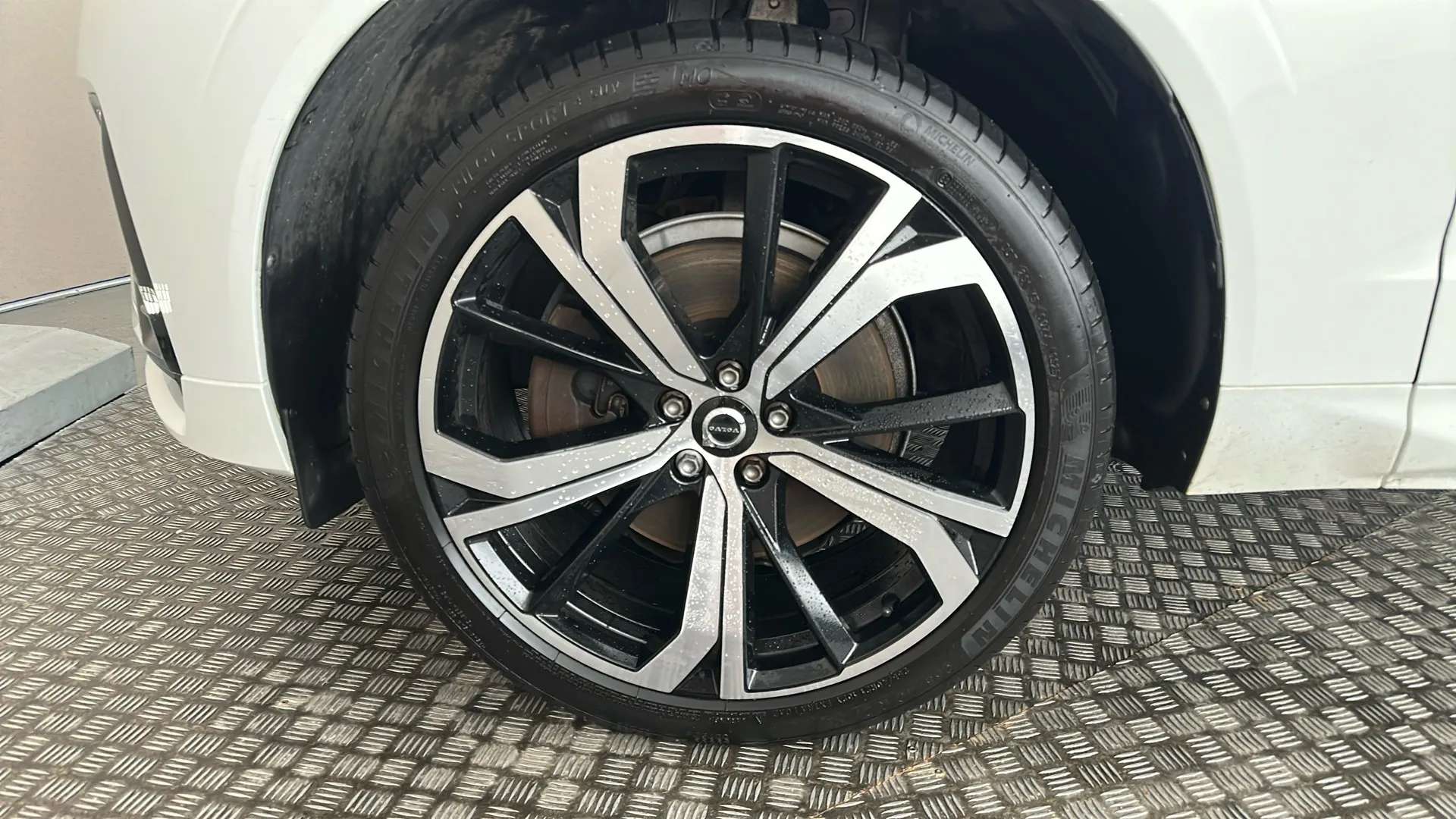 2022 VOLVO XC60 2022 VOLVO XC60