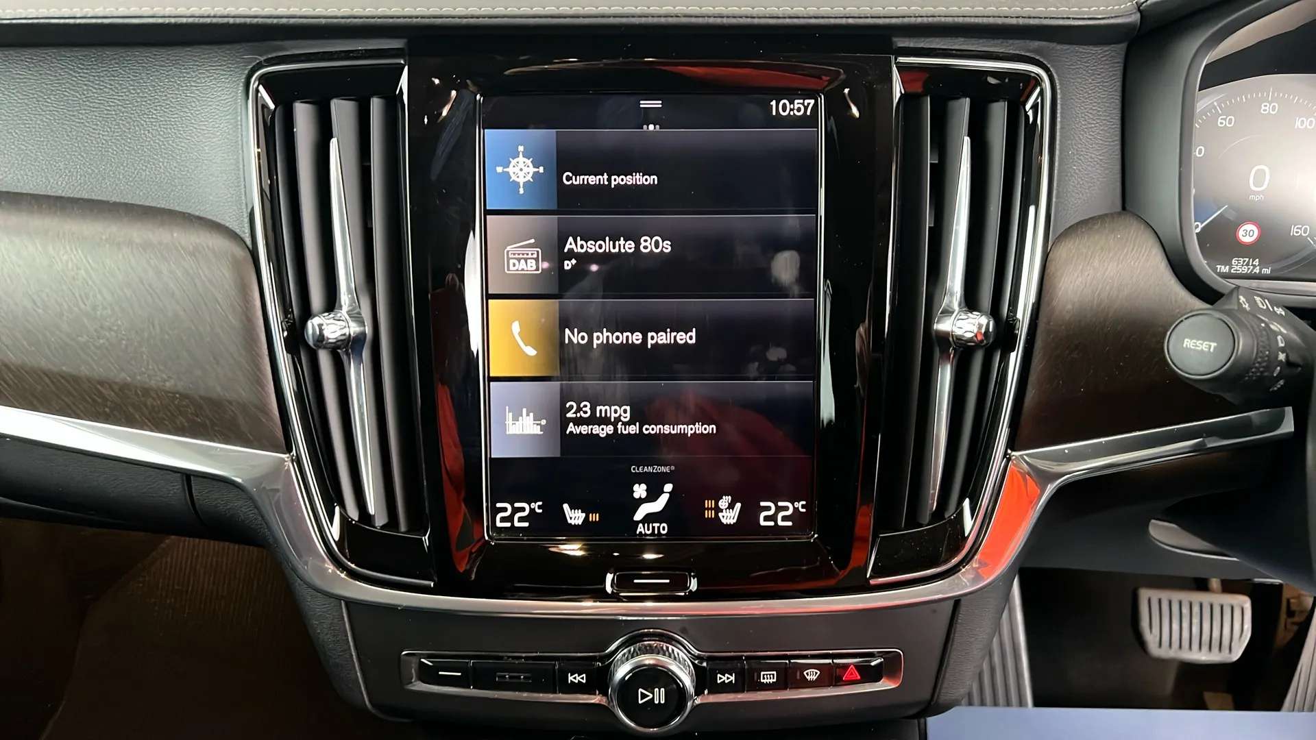 2020 VOLVO V90 2020 VOLVO V90