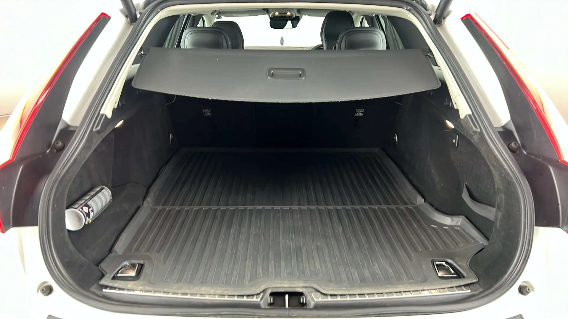 2020 VOLVO V90 2020 VOLVO V90