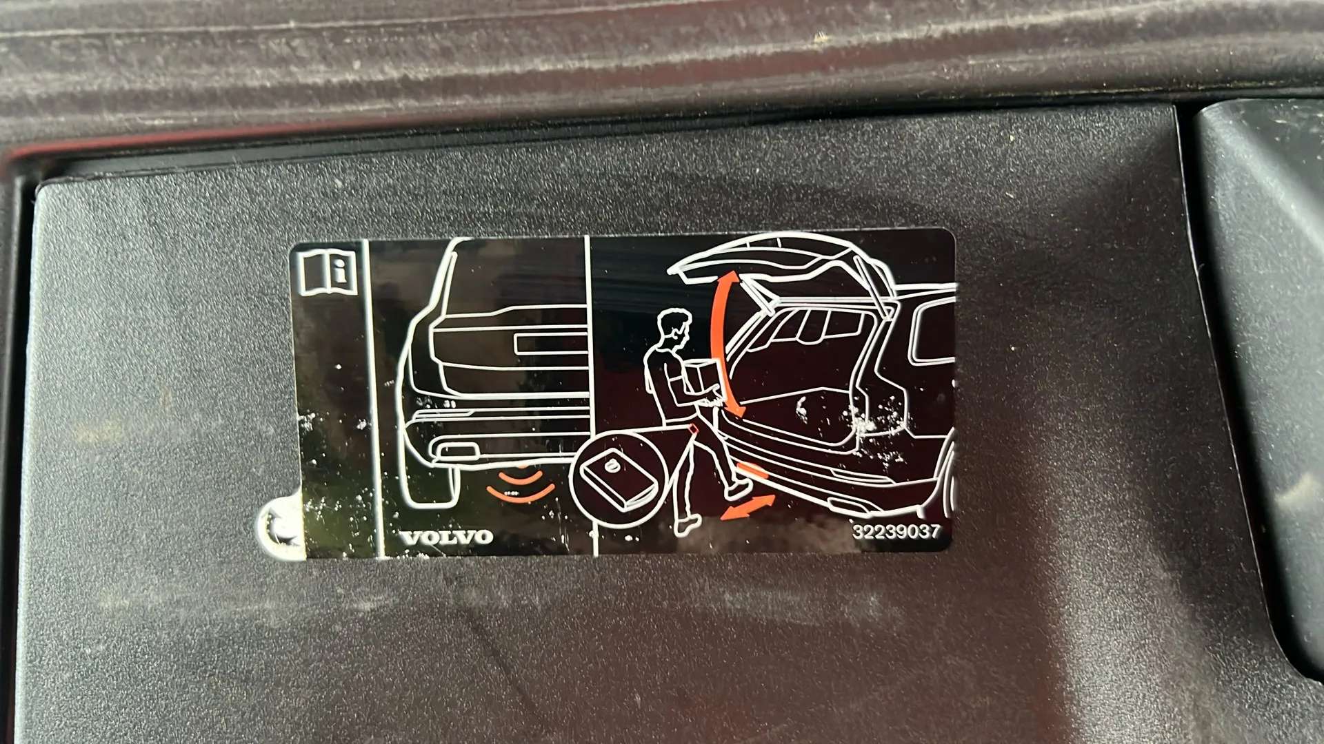 2020 VOLVO V90 2020 VOLVO V90