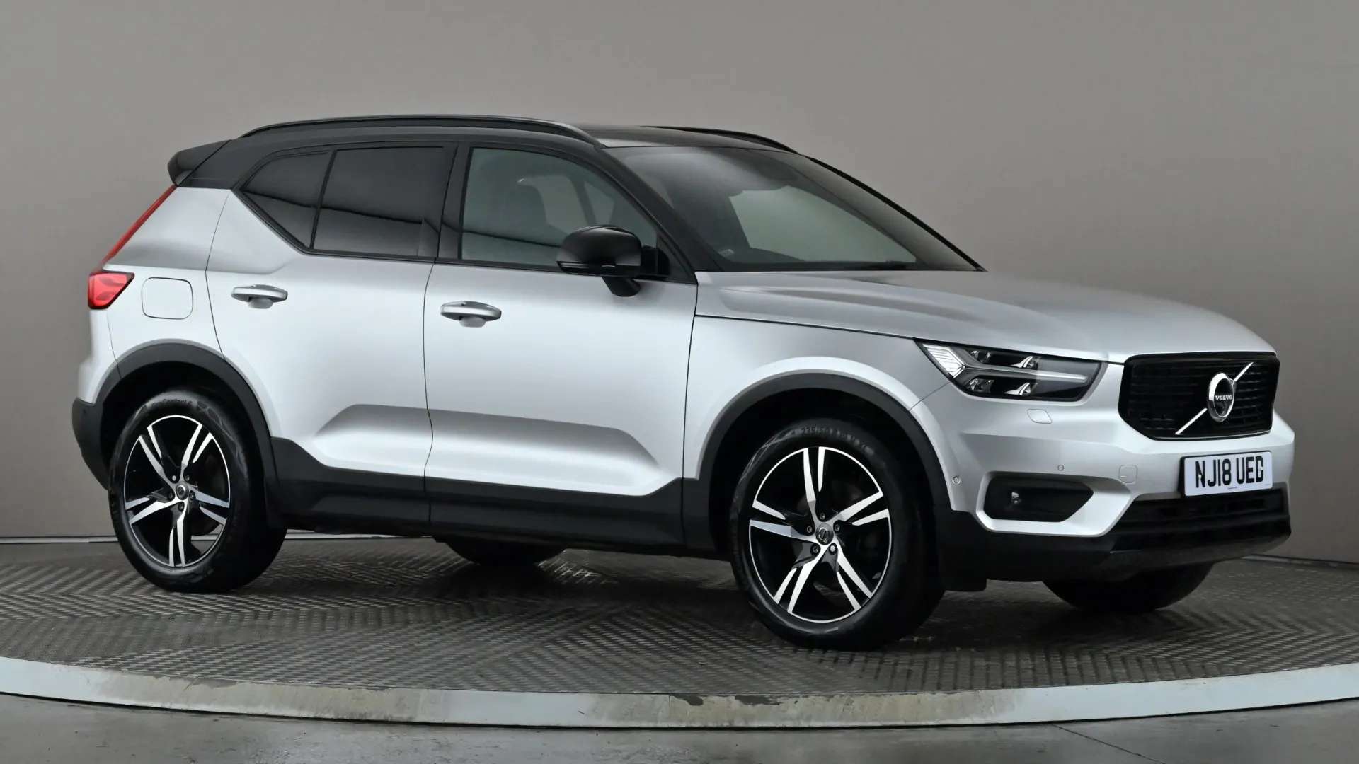 2018 VOLVO XC40 2018 VOLVO XC40
