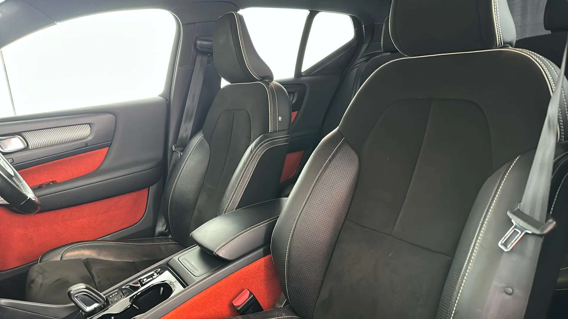 2018 VOLVO XC40 2018 VOLVO XC40