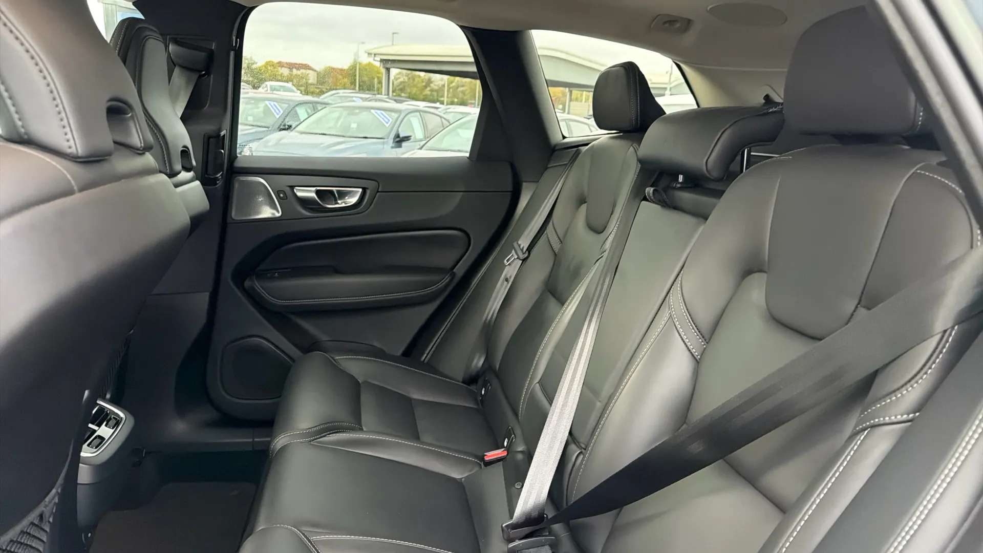 2022 VOLVO XC60 2022 VOLVO XC60