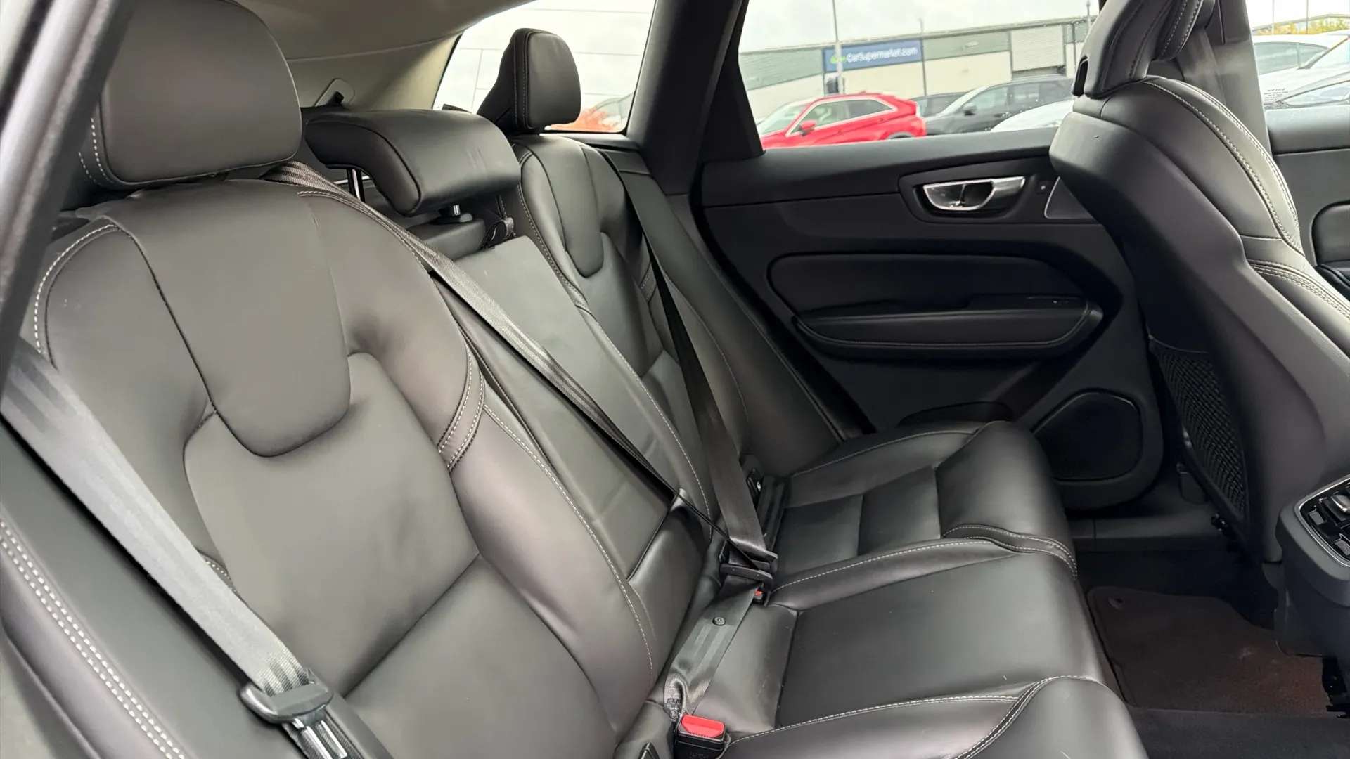 2022 VOLVO XC60 2022 VOLVO XC60