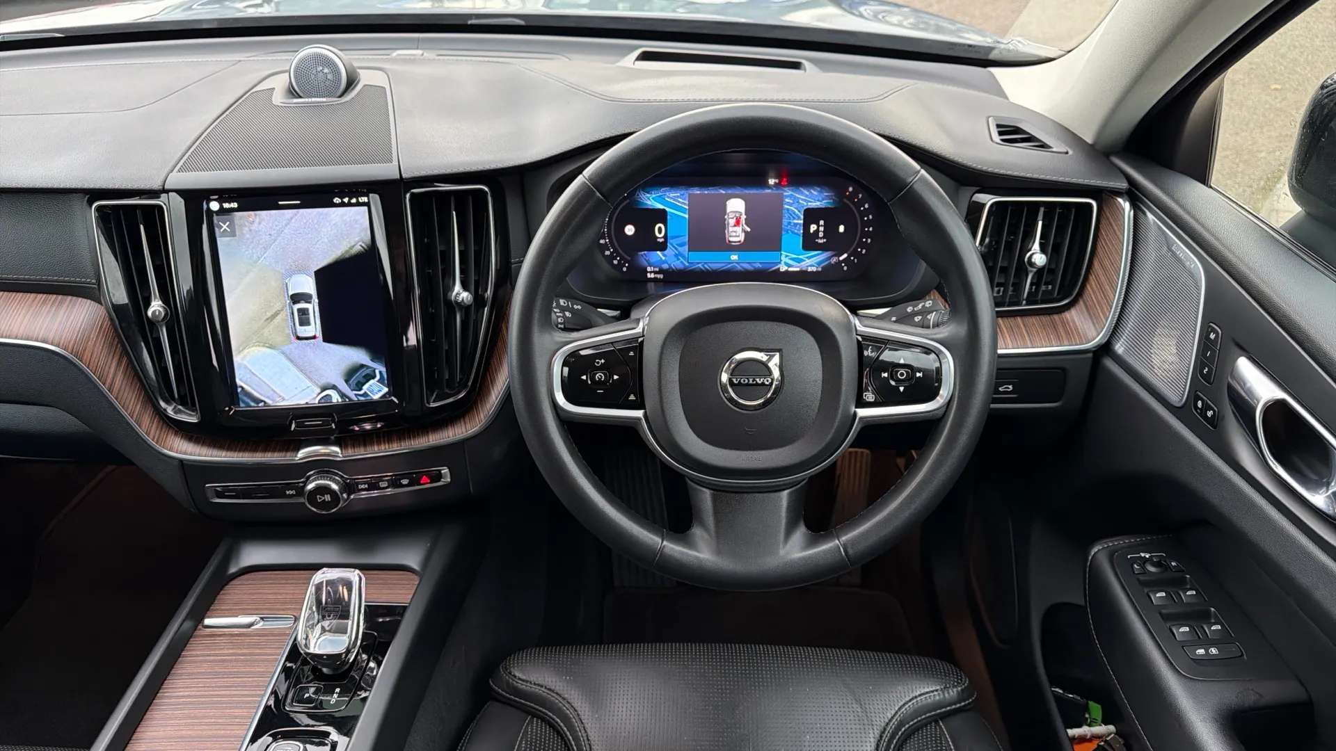 2022 VOLVO XC60 2022 VOLVO XC60