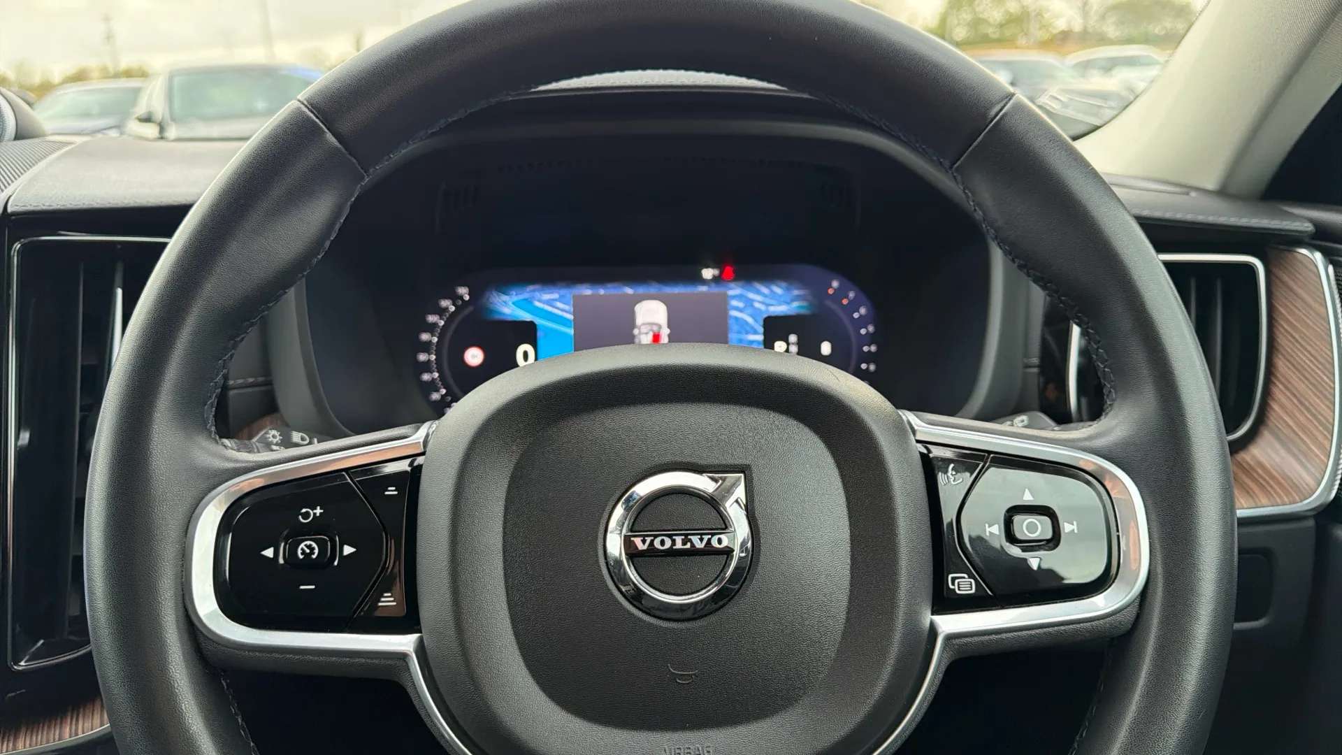 2022 VOLVO XC60 2022 VOLVO XC60