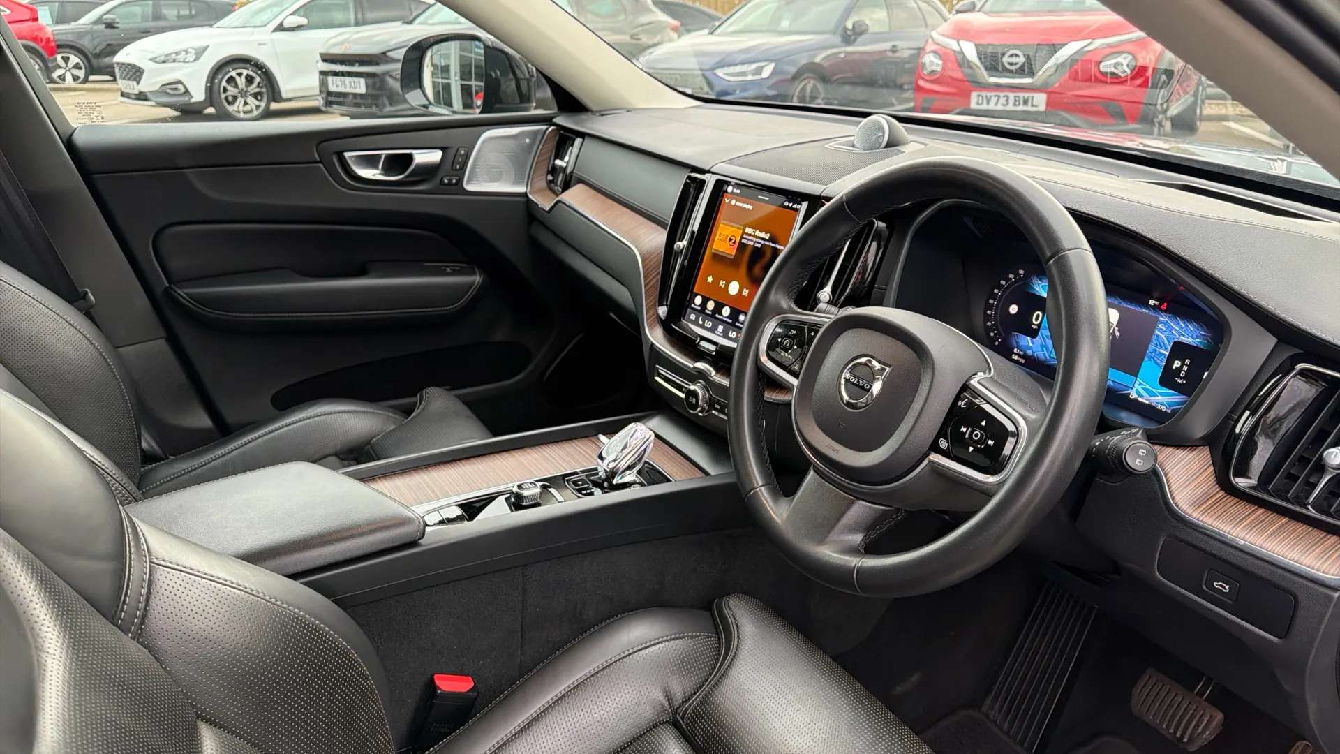 2022 VOLVO XC60 2022 VOLVO XC60
