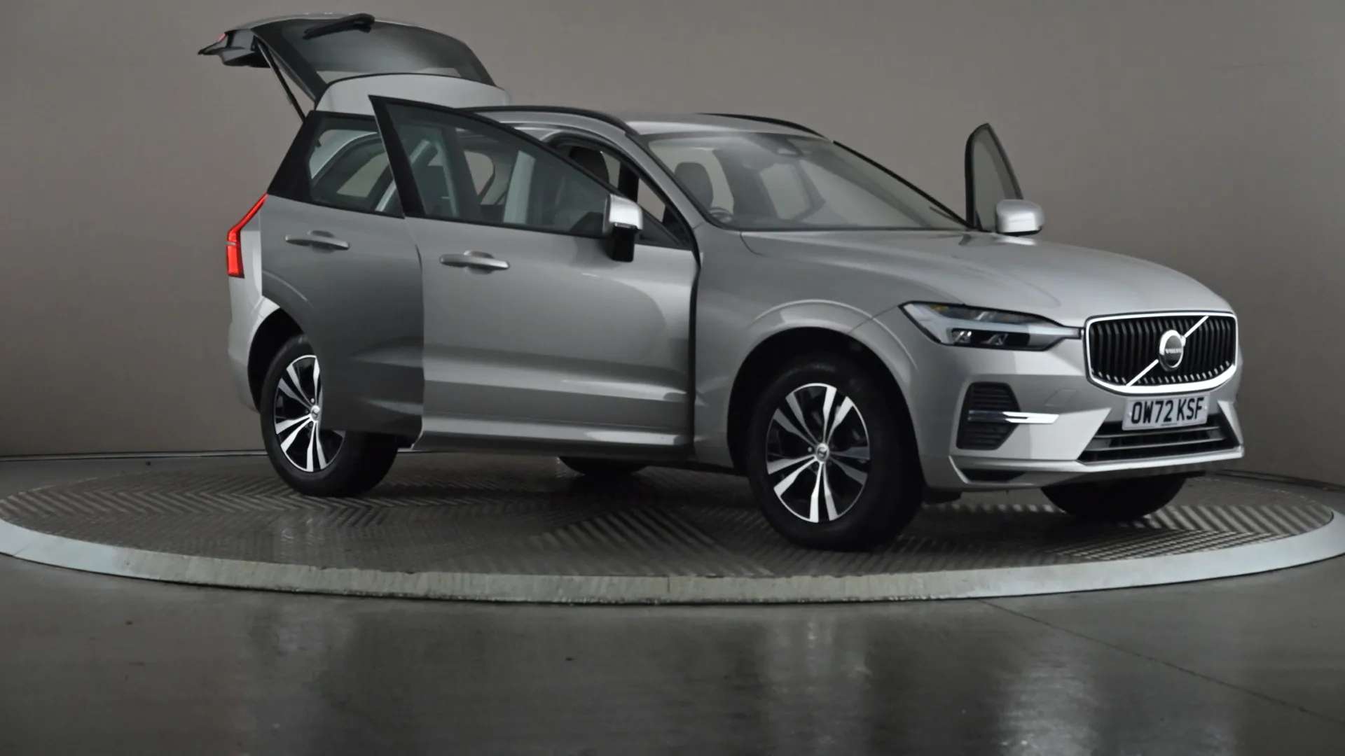 2023 VOLVO XC60 2023 VOLVO XC60