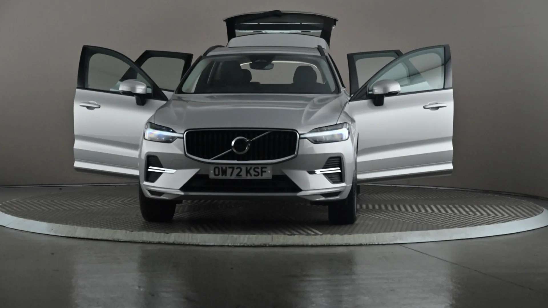 2023 VOLVO XC60 2023 VOLVO XC60
