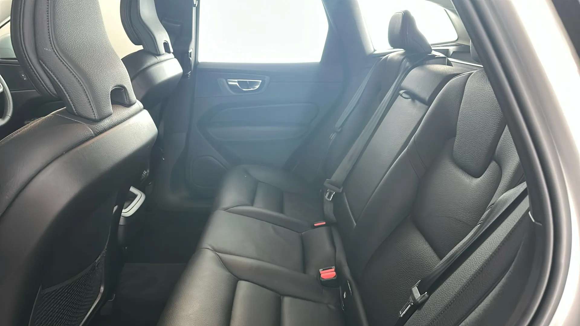 2023 VOLVO XC60 2023 VOLVO XC60