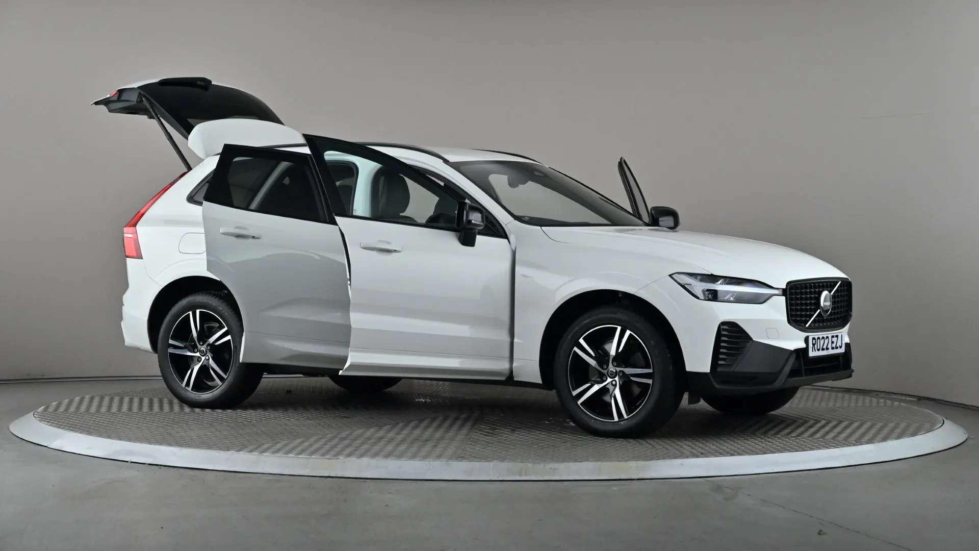 2022 VOLVO XC60 2022 VOLVO XC60