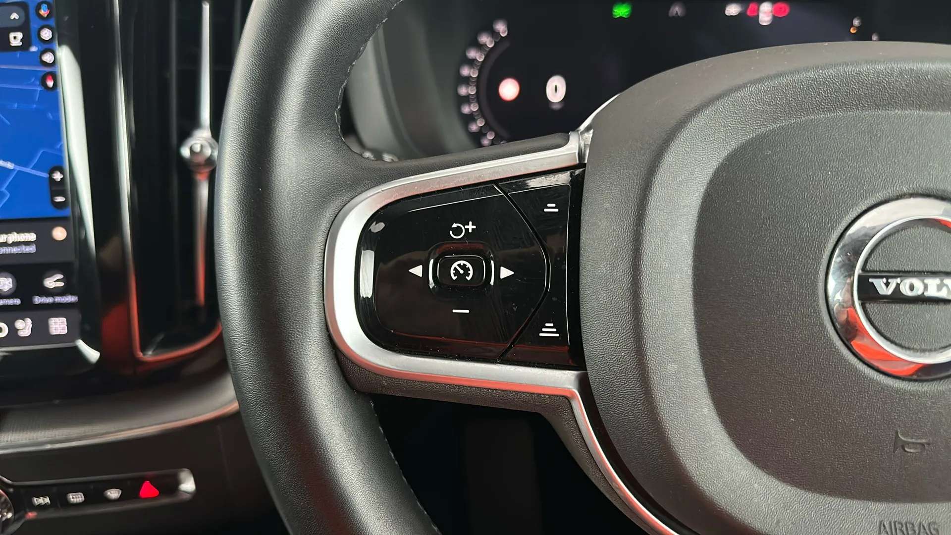 2022 VOLVO XC60 2022 VOLVO XC60
