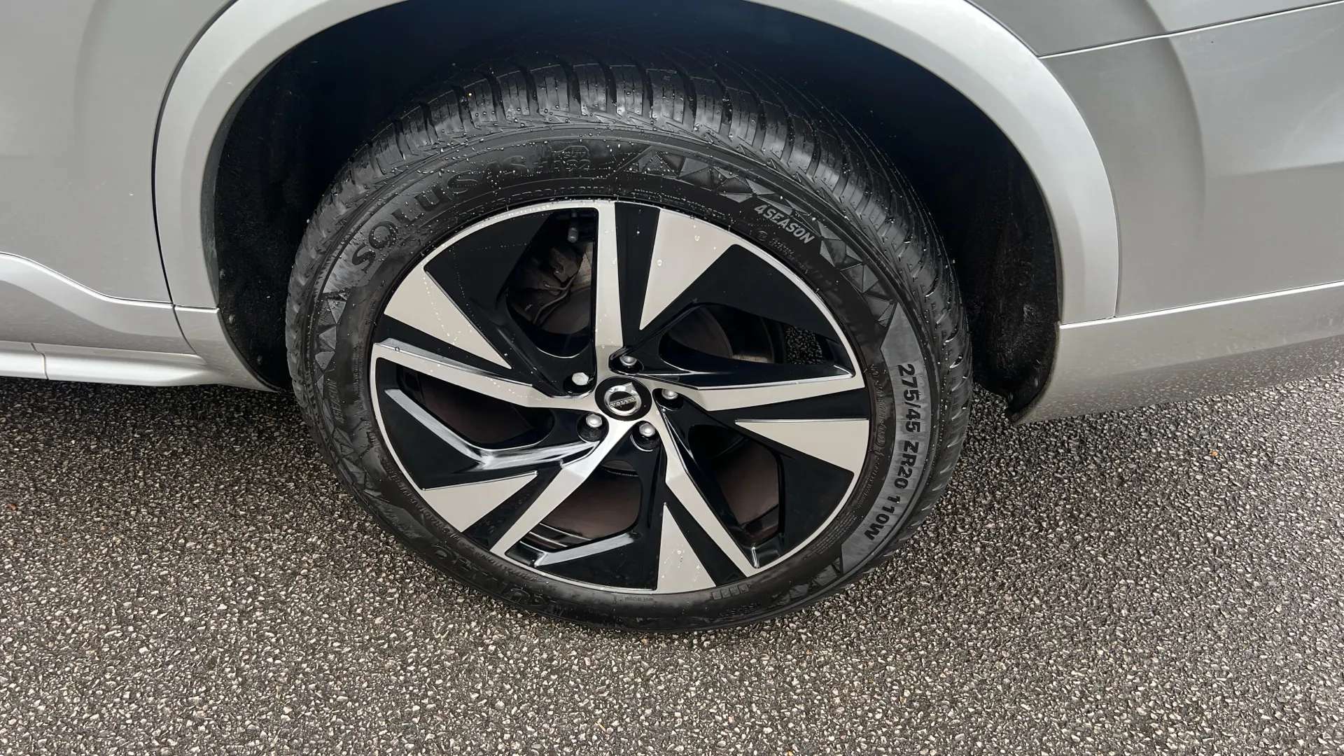 2020 VOLVO XC90 2020 VOLVO XC90