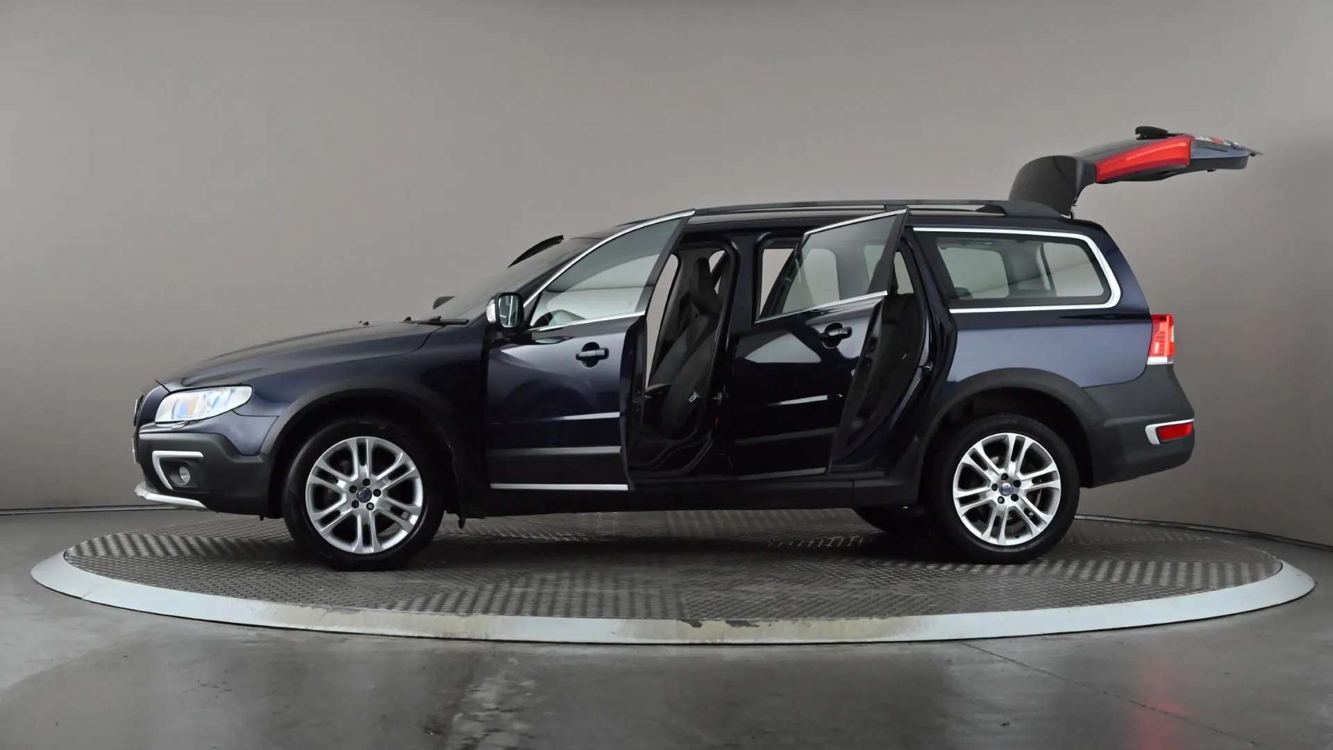 2016 VOLVO XC70 2016 VOLVO XC70