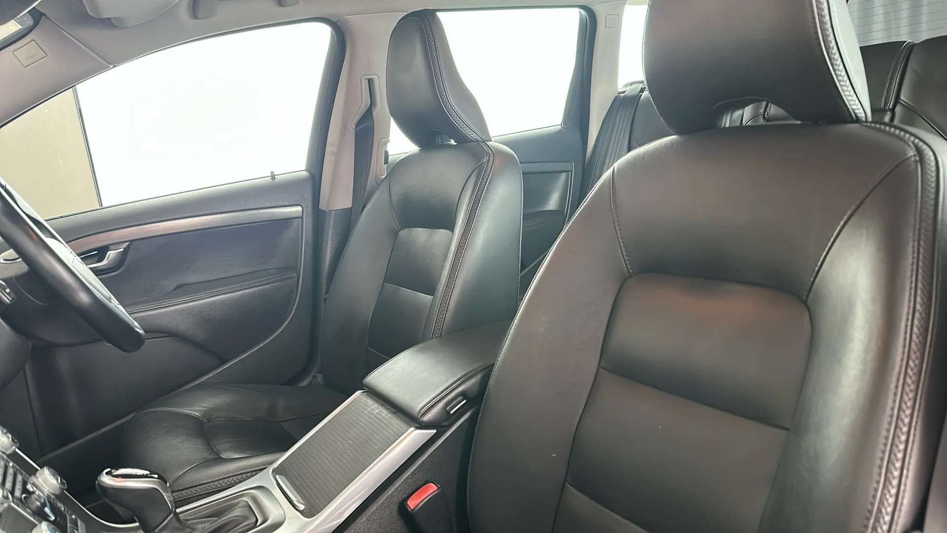 2016 VOLVO XC70 2016 VOLVO XC70