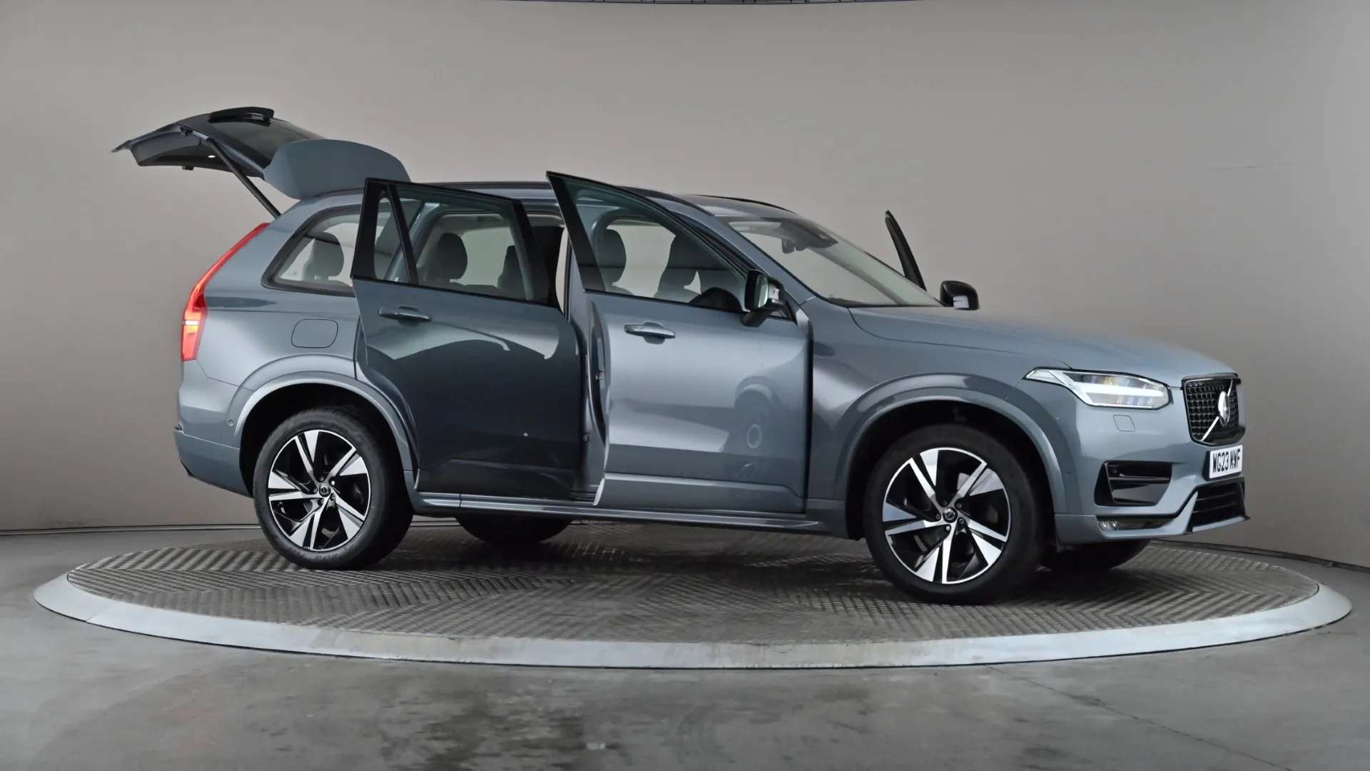 2023 VOLVO XC90 2023 VOLVO XC90