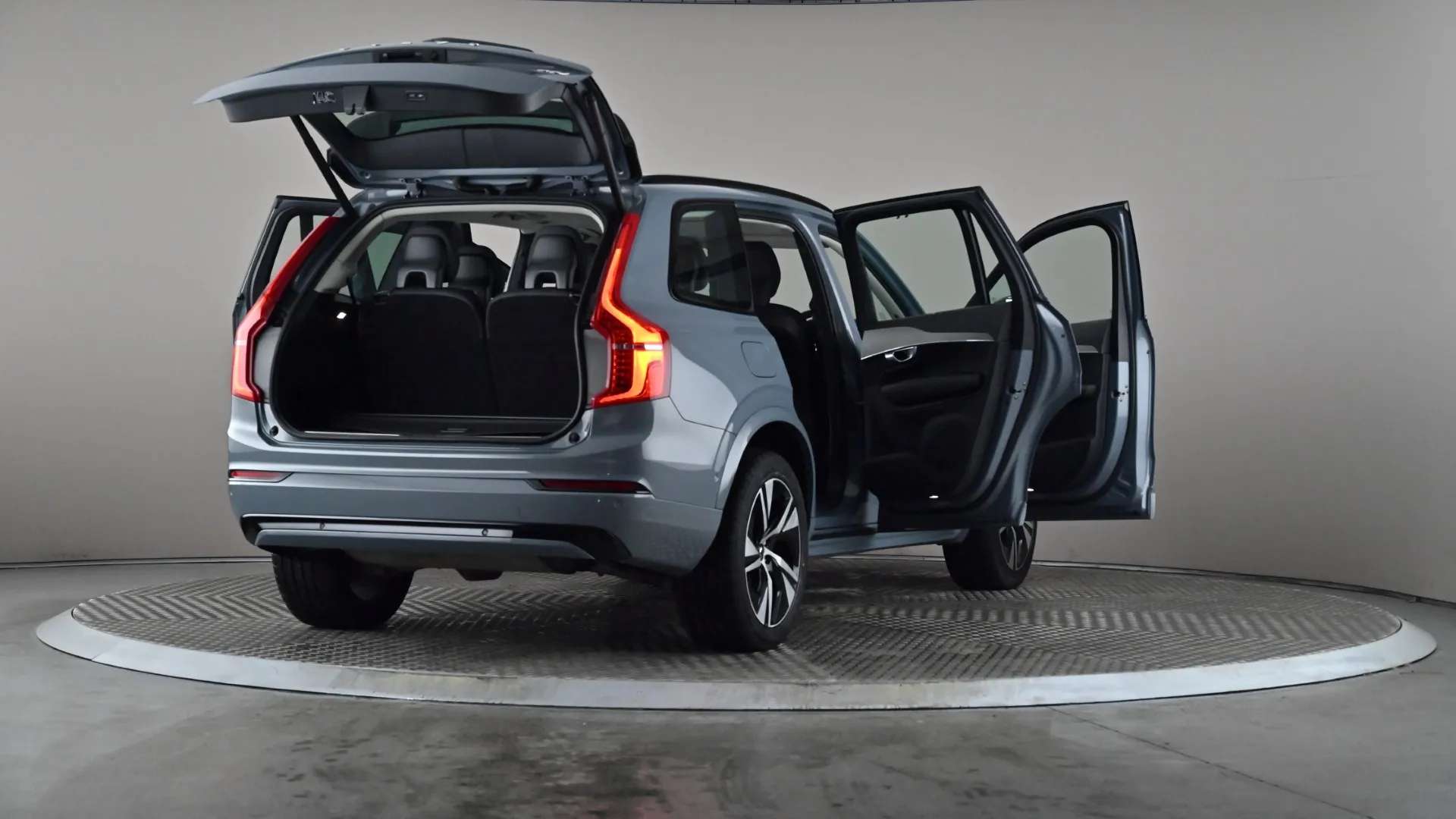 2023 VOLVO XC90 2023 VOLVO XC90
