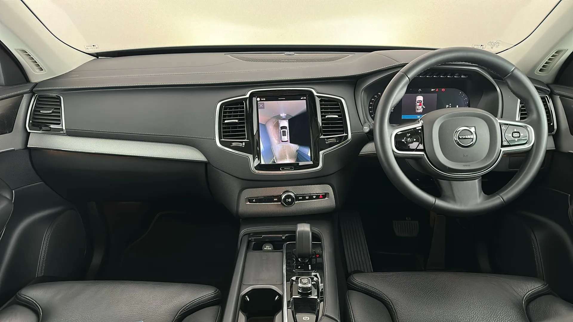 2023 VOLVO XC90 2023 VOLVO XC90