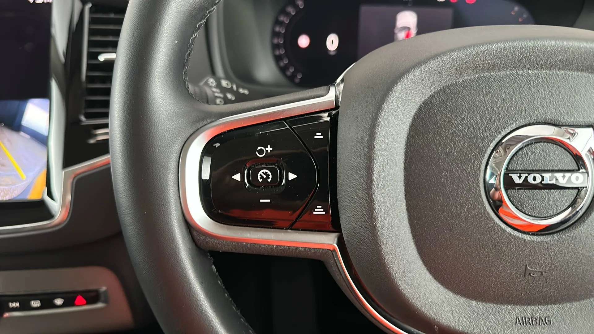 2023 VOLVO XC90 2023 VOLVO XC90