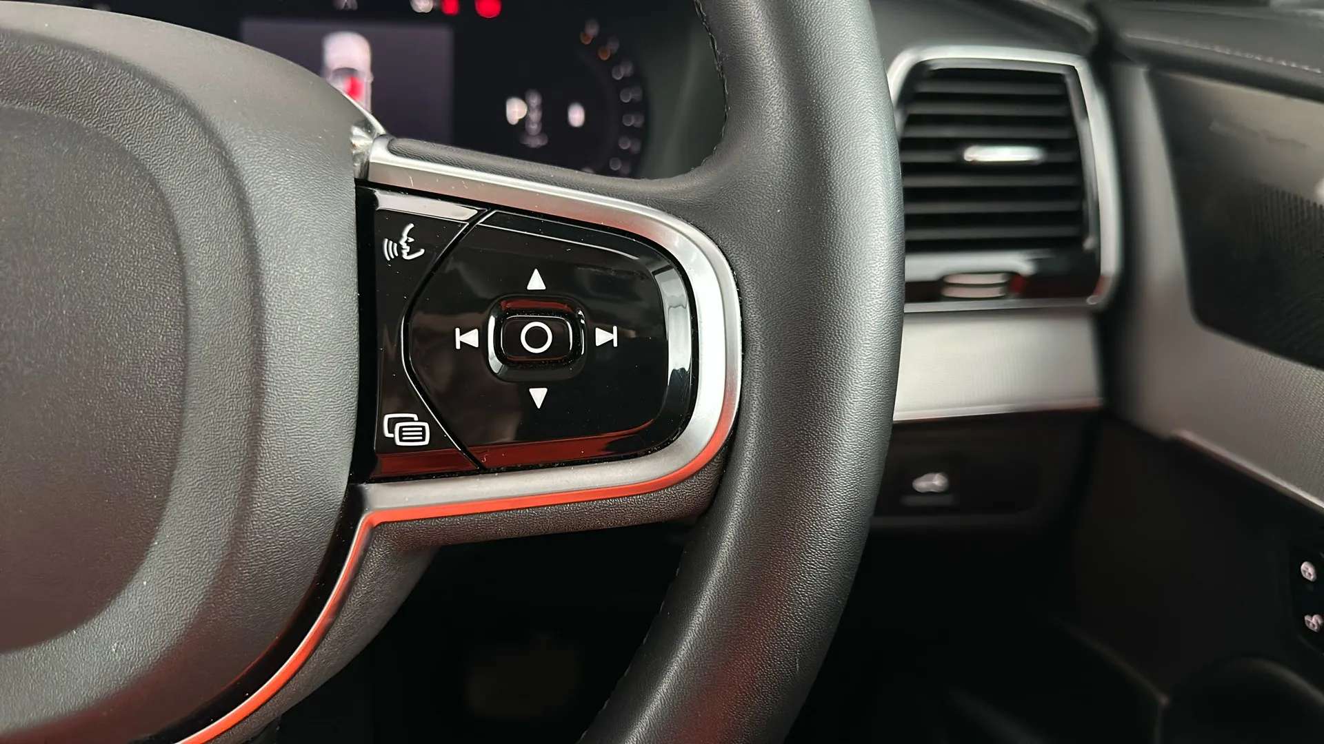 2023 VOLVO XC90 2023 VOLVO XC90