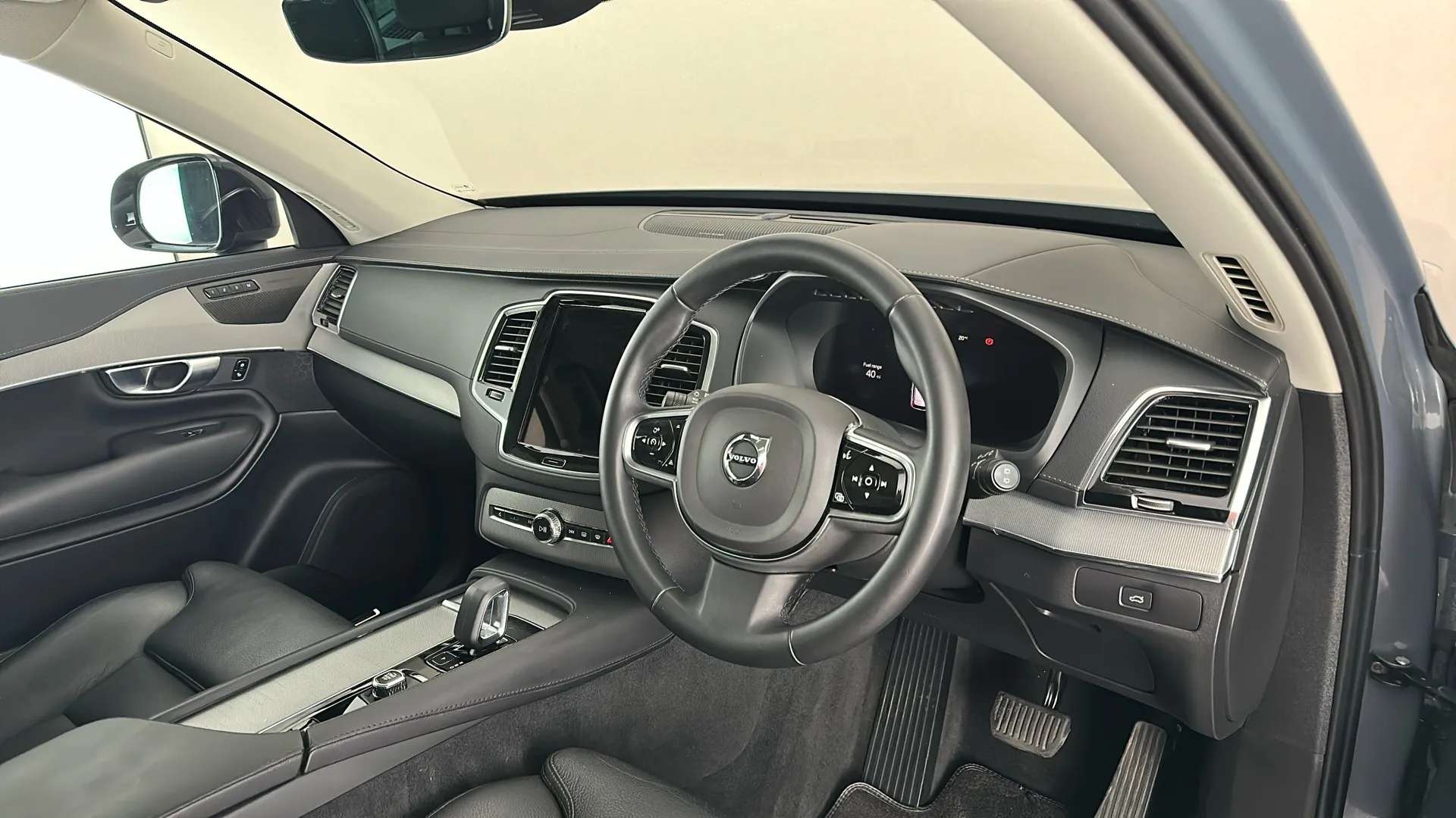 2023 VOLVO XC90 2023 VOLVO XC90