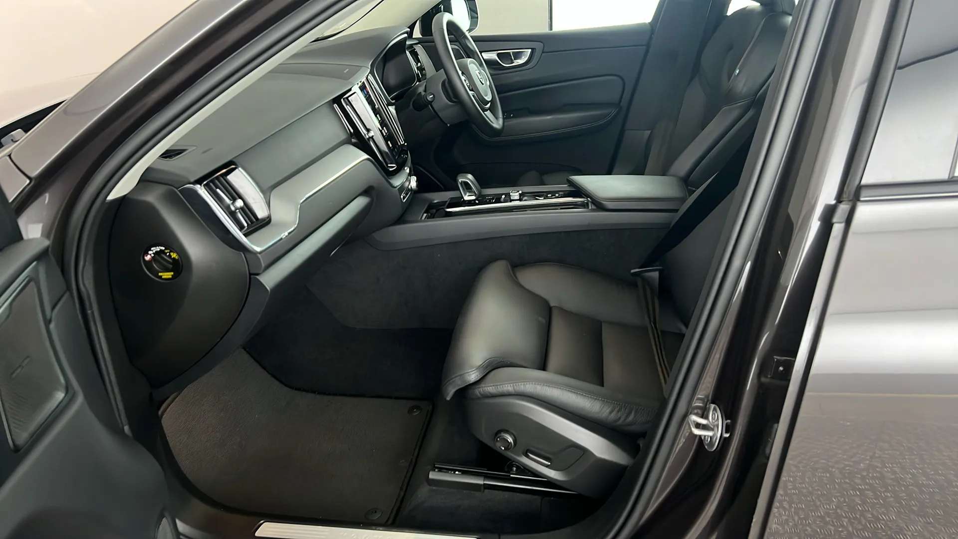 2024 VOLVO XC60 2024 VOLVO XC60