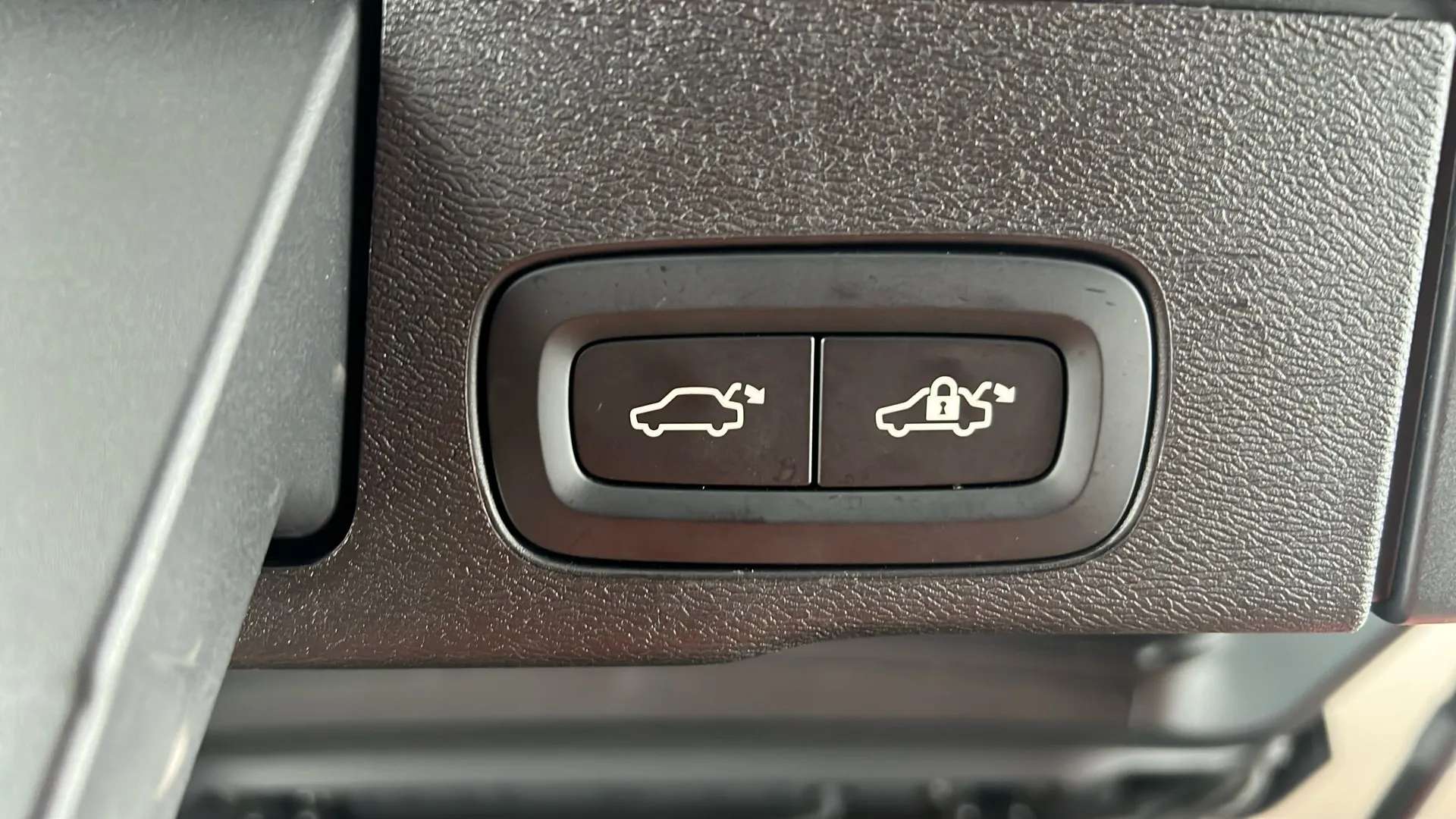 2024 VOLVO XC60 2024 VOLVO XC60