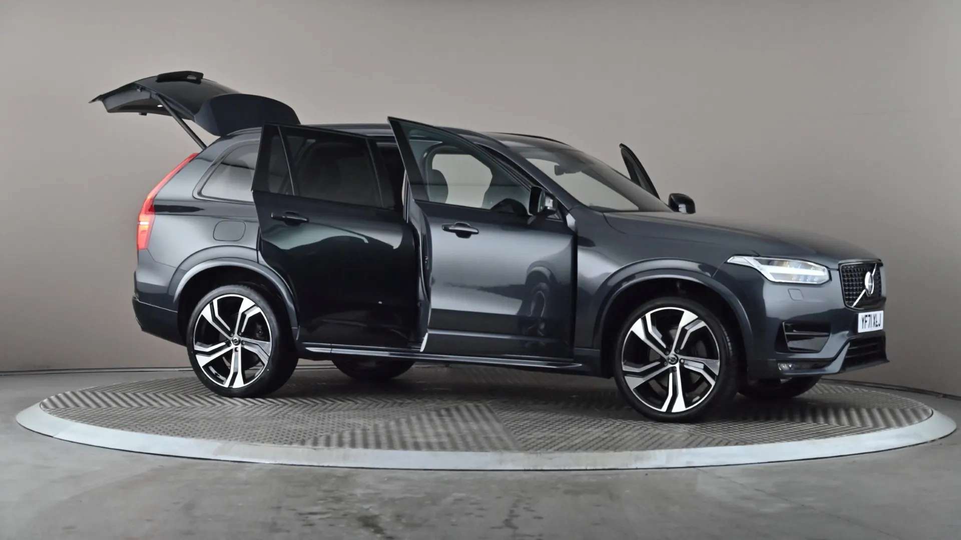 2022 VOLVO XC90 2022 VOLVO XC90