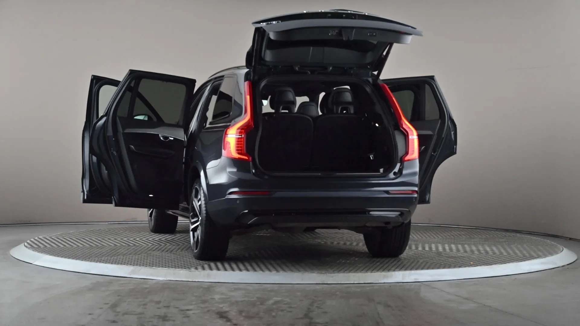 2022 VOLVO XC90 2022 VOLVO XC90