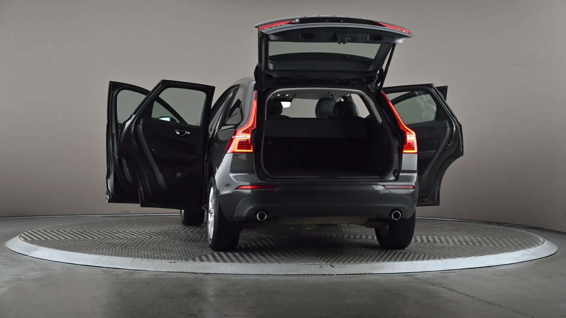 2019 VOLVO XC60 2019 VOLVO XC60