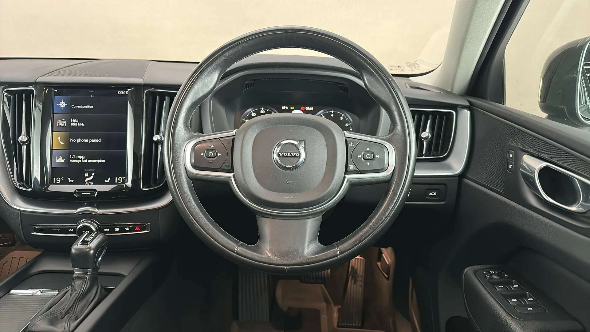 2019 VOLVO XC60 2019 VOLVO XC60