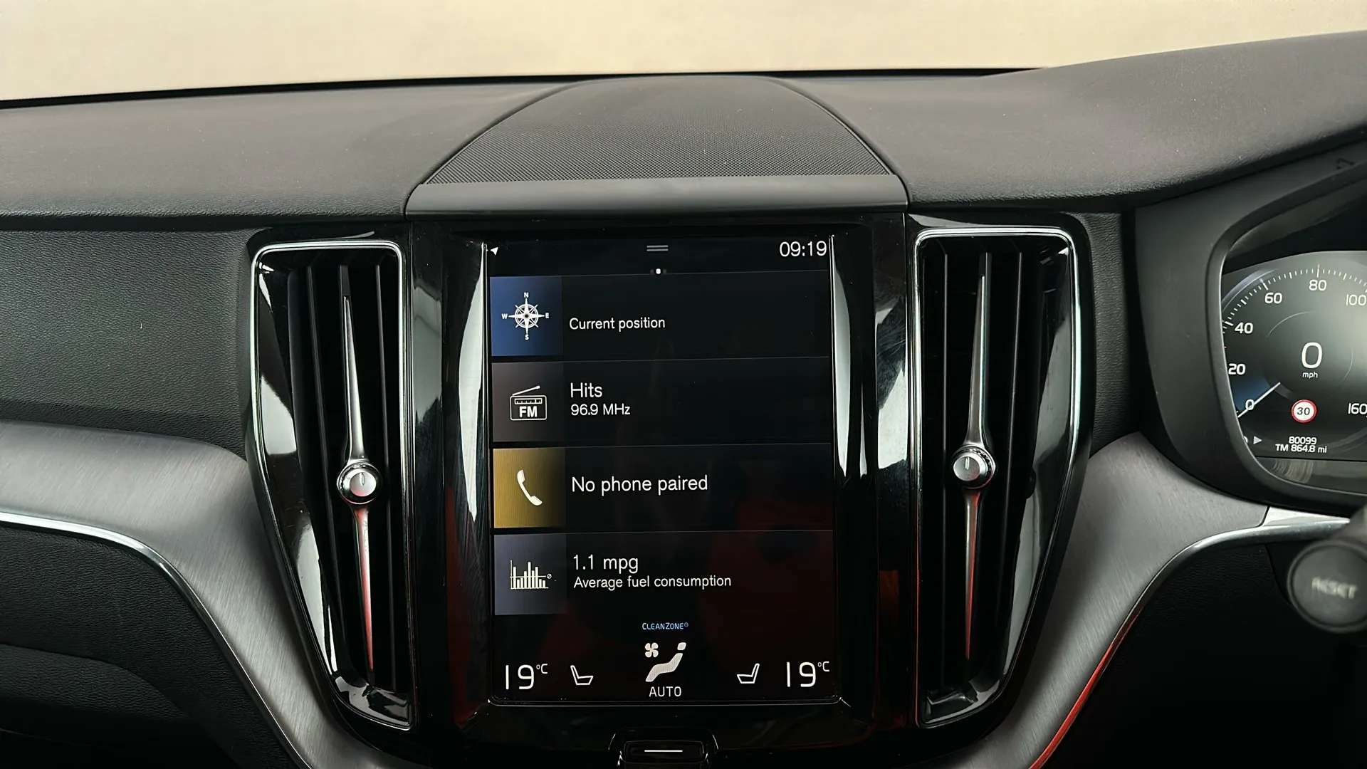2019 VOLVO XC60 2019 VOLVO XC60